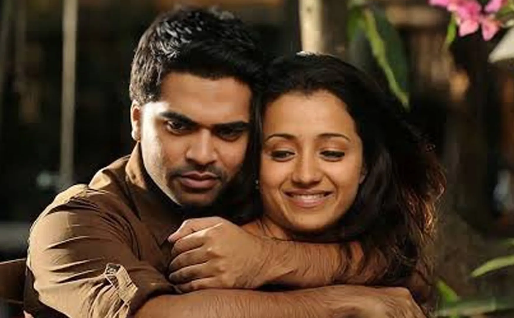 vinnaithaandi varuvaaya movie create record in re release