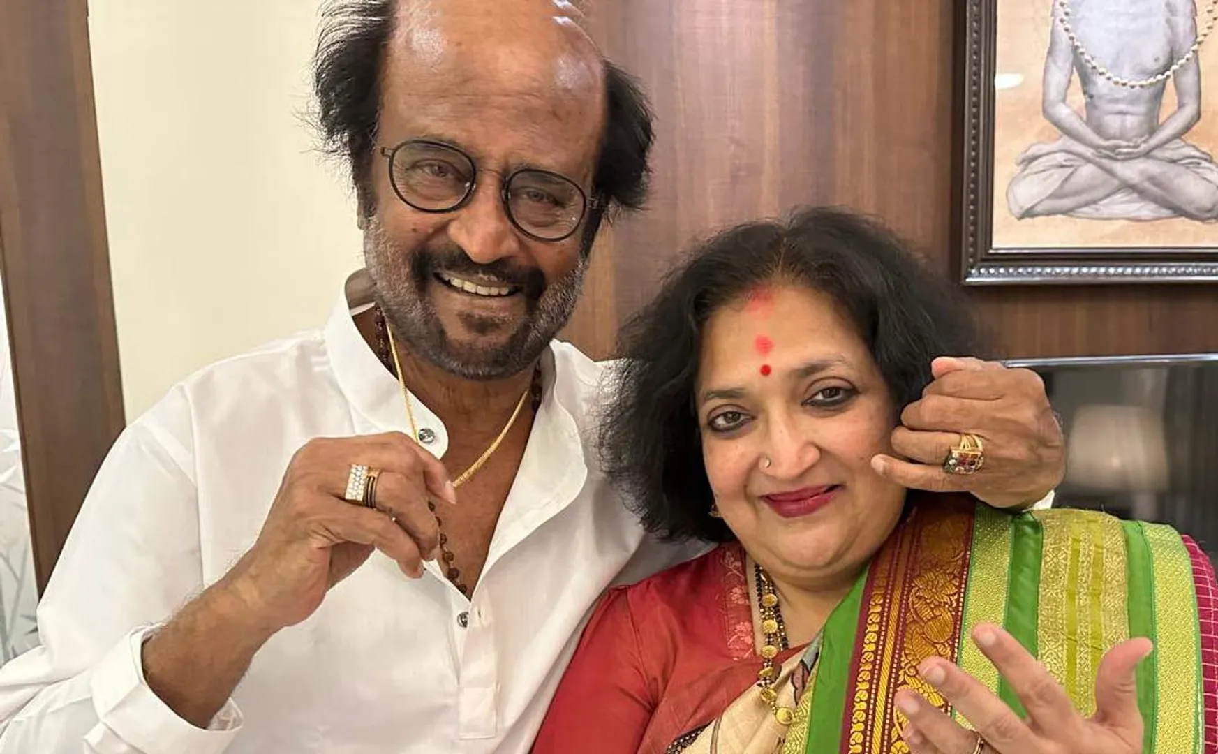 soundarya rajinikanth about his parents 