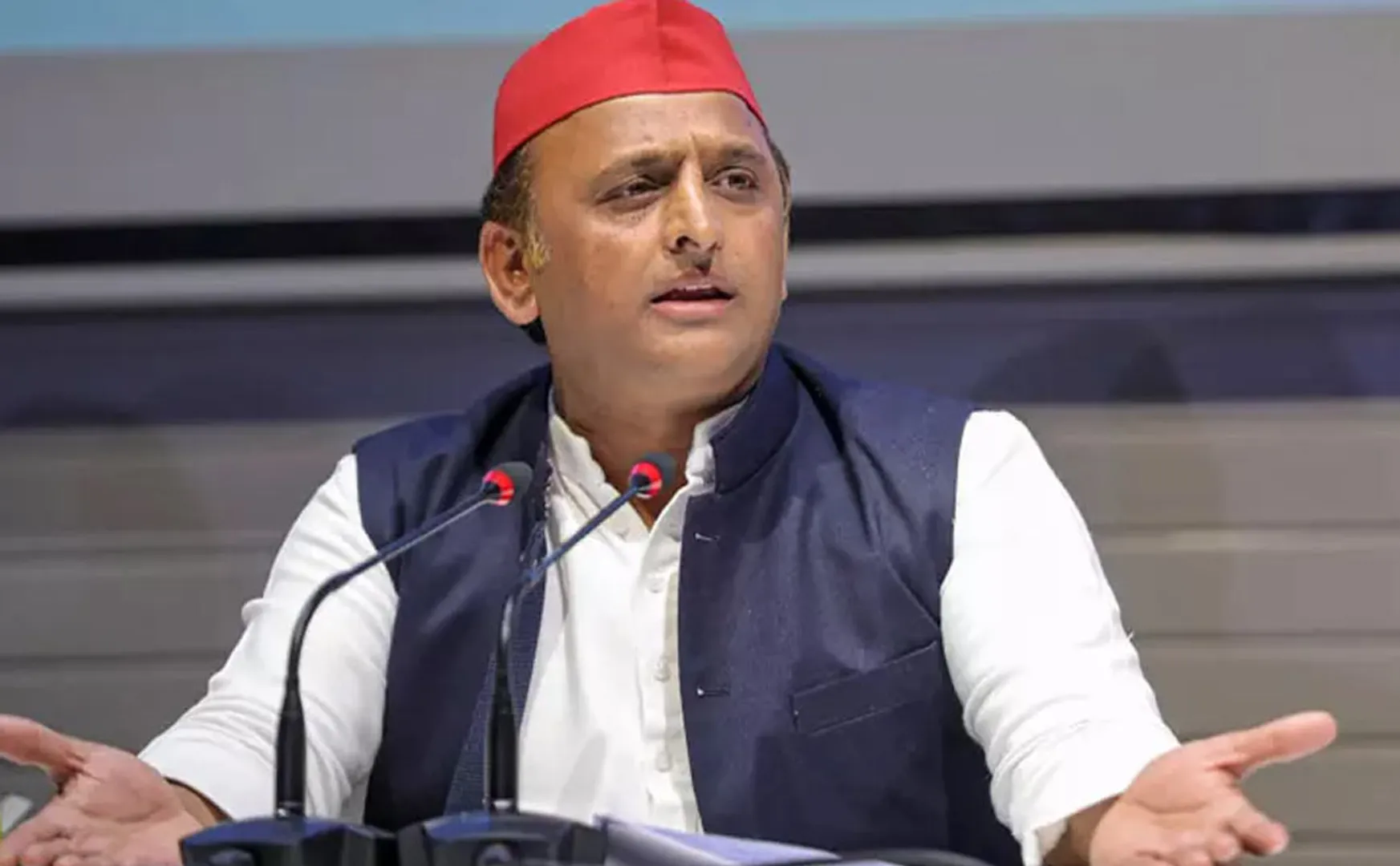 CBI summons Akhilesh Yadav for malpractice suit