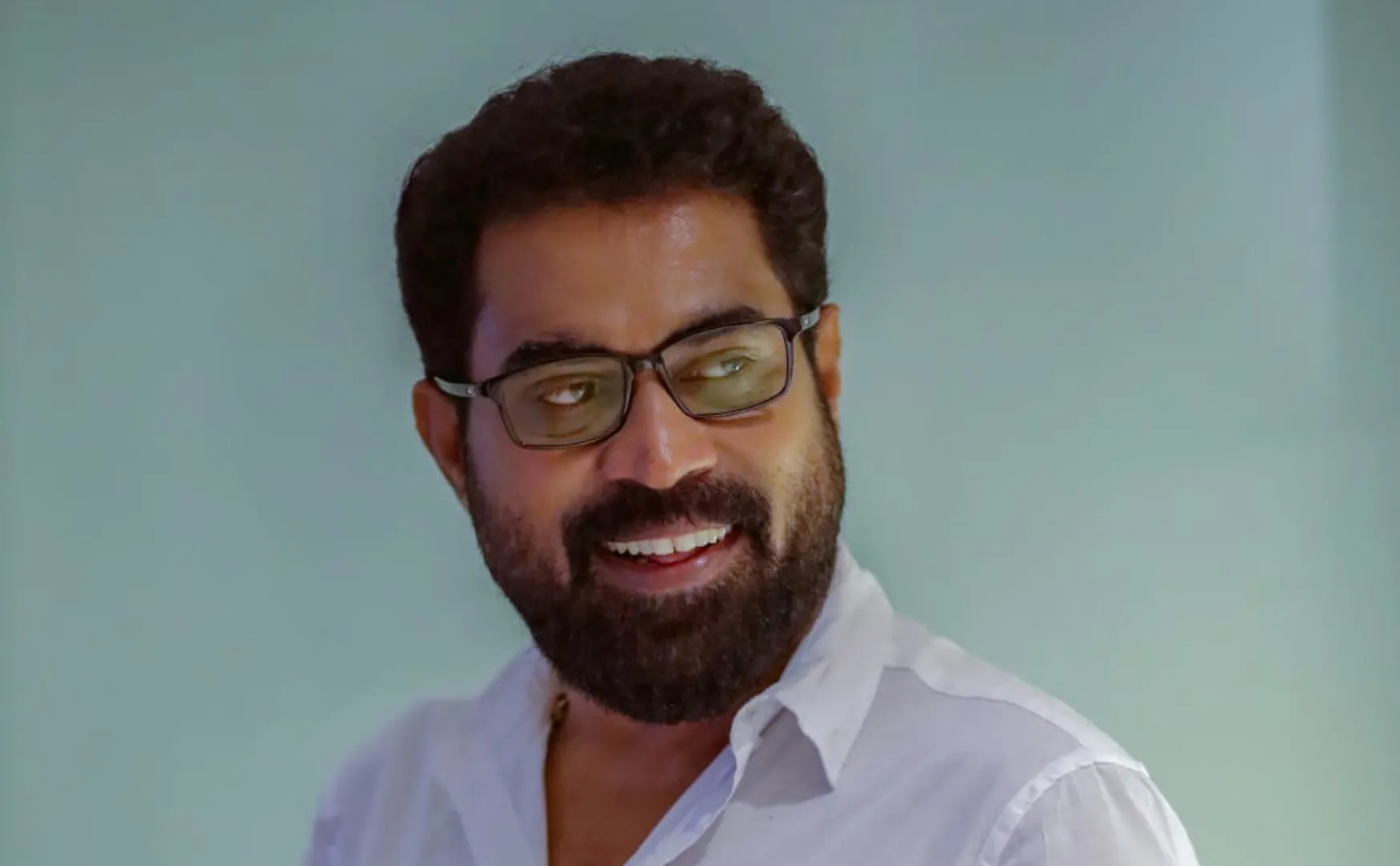 malayalam actor suraj in chiyaan 62