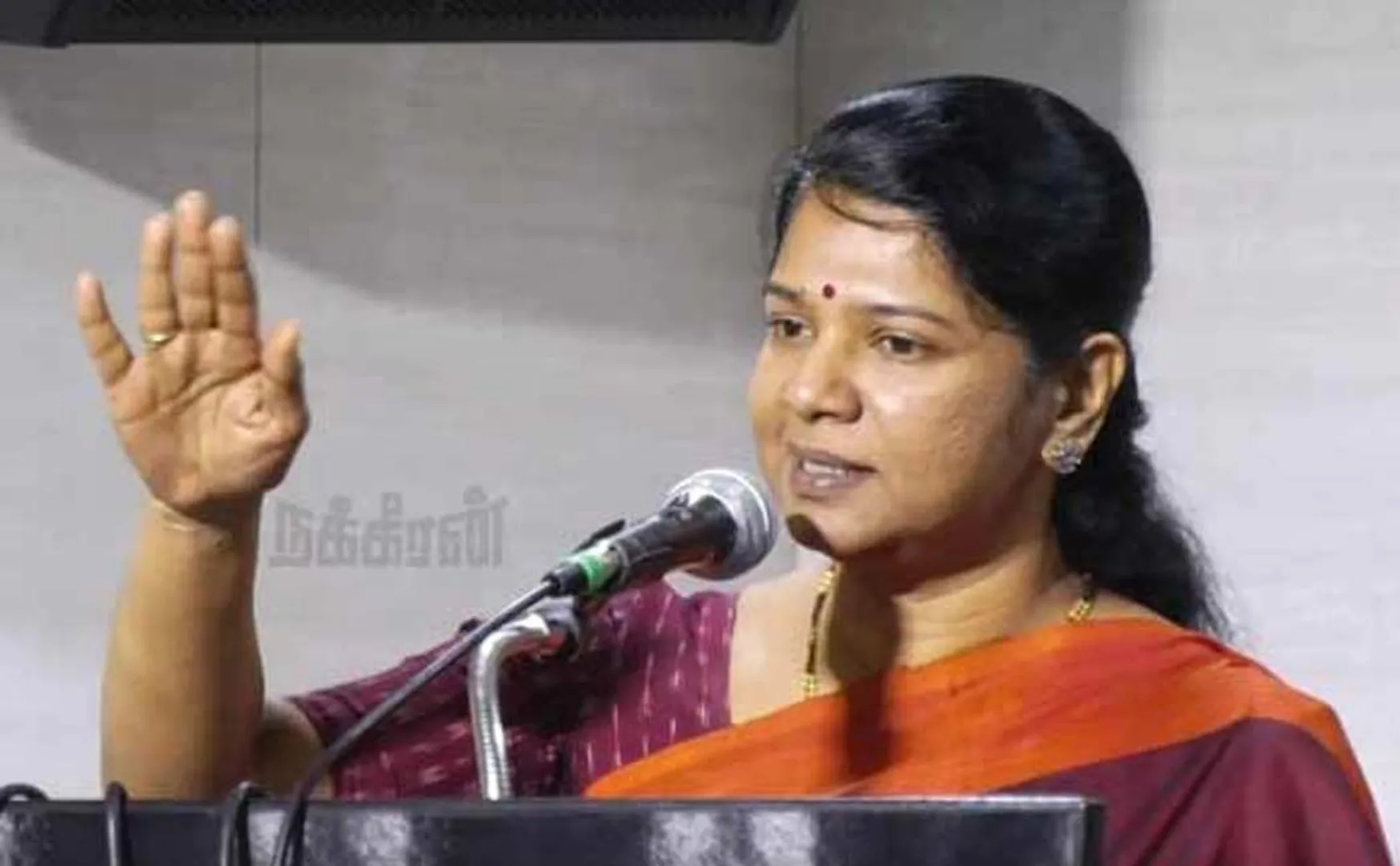 Kanimozhi said central government has reduced price of cylinders because of elections