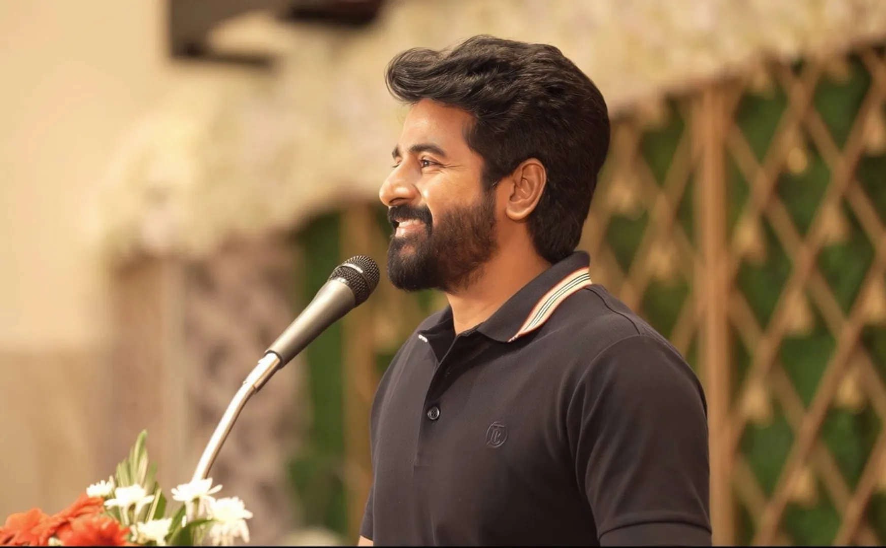 sivakarthikeyan meet his fans
