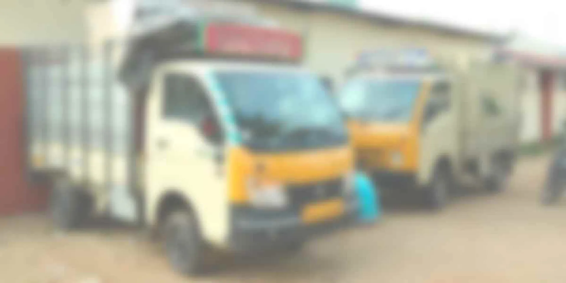 Stuck foreign cigarettes; Police action