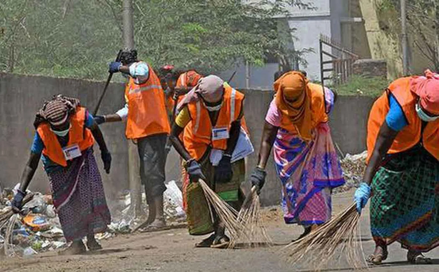 Allegation of not paying salaries to sanitation workers in Tamil Nadu on due dates