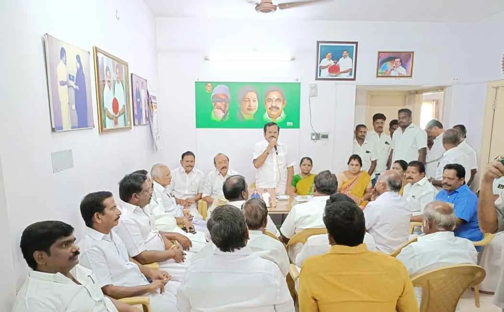Consultation led by AIADMK ex-minister in Trichy!