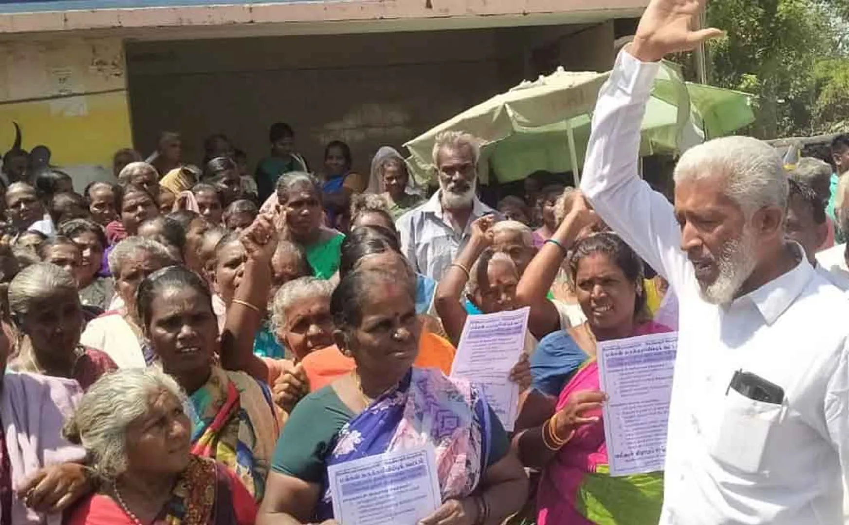 Pudukottai people are protesting that we don't want a corporation