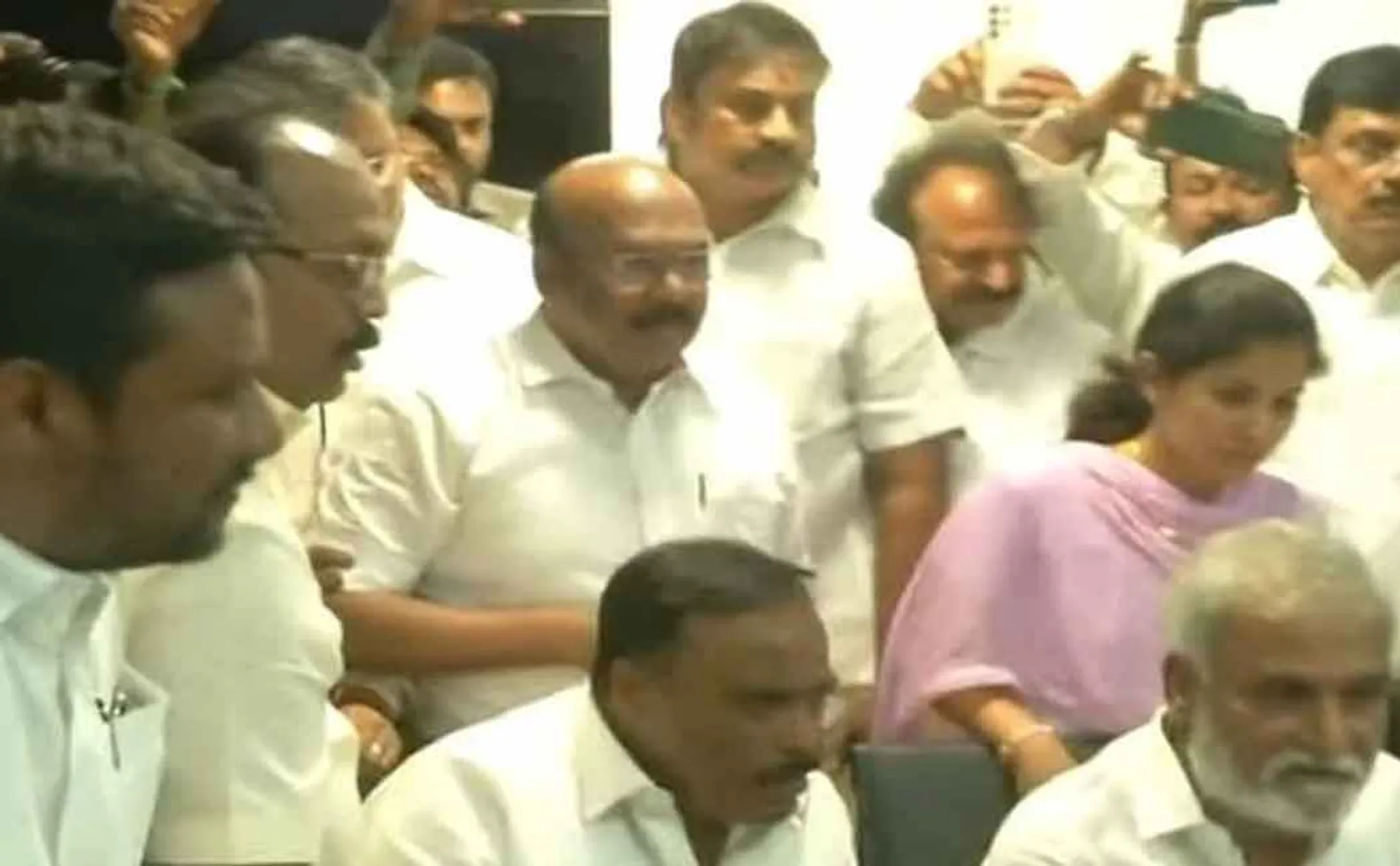 Jayakumar has told what happened while filing nomination in North Chennai