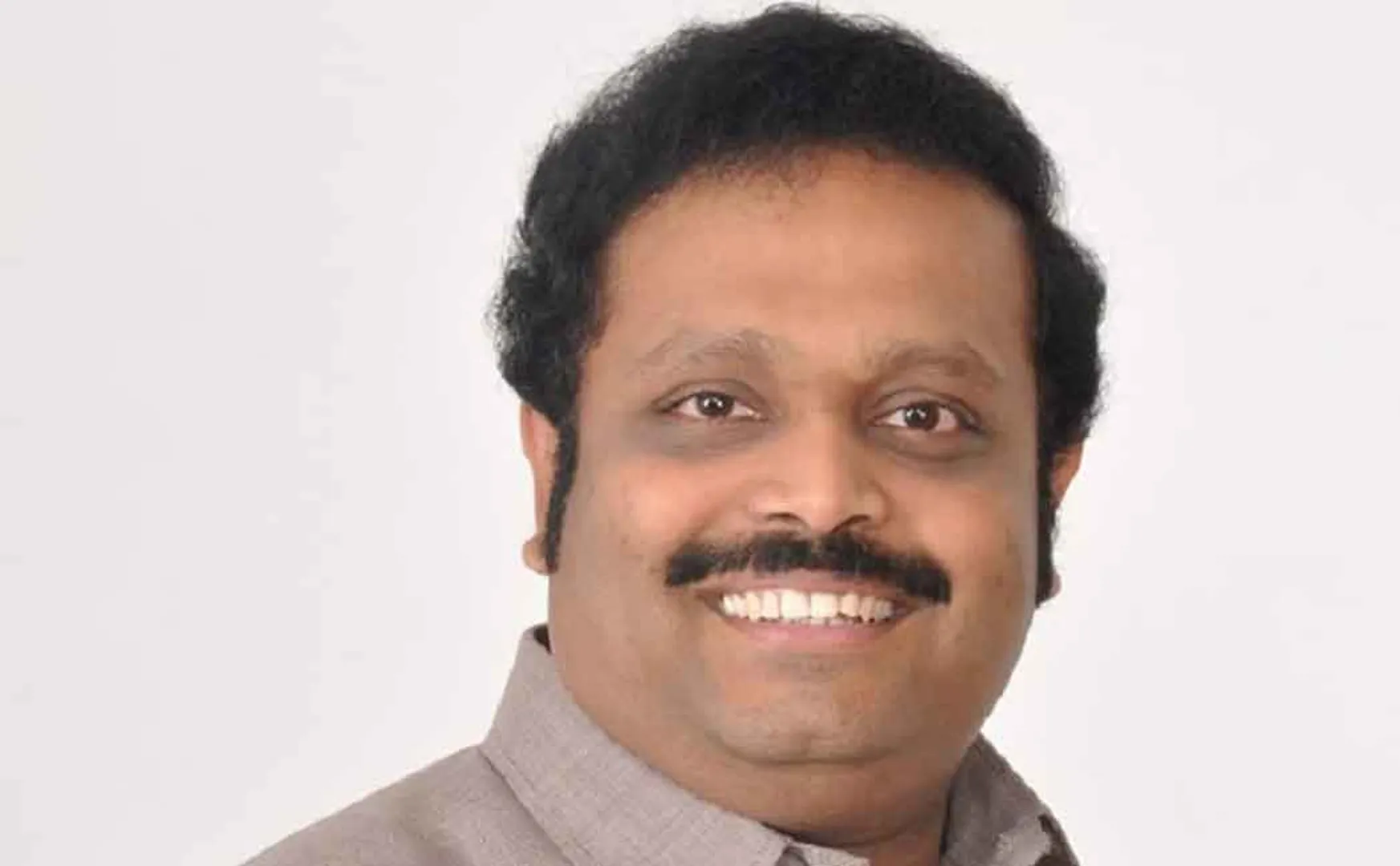 Kathir Anand filed nomination