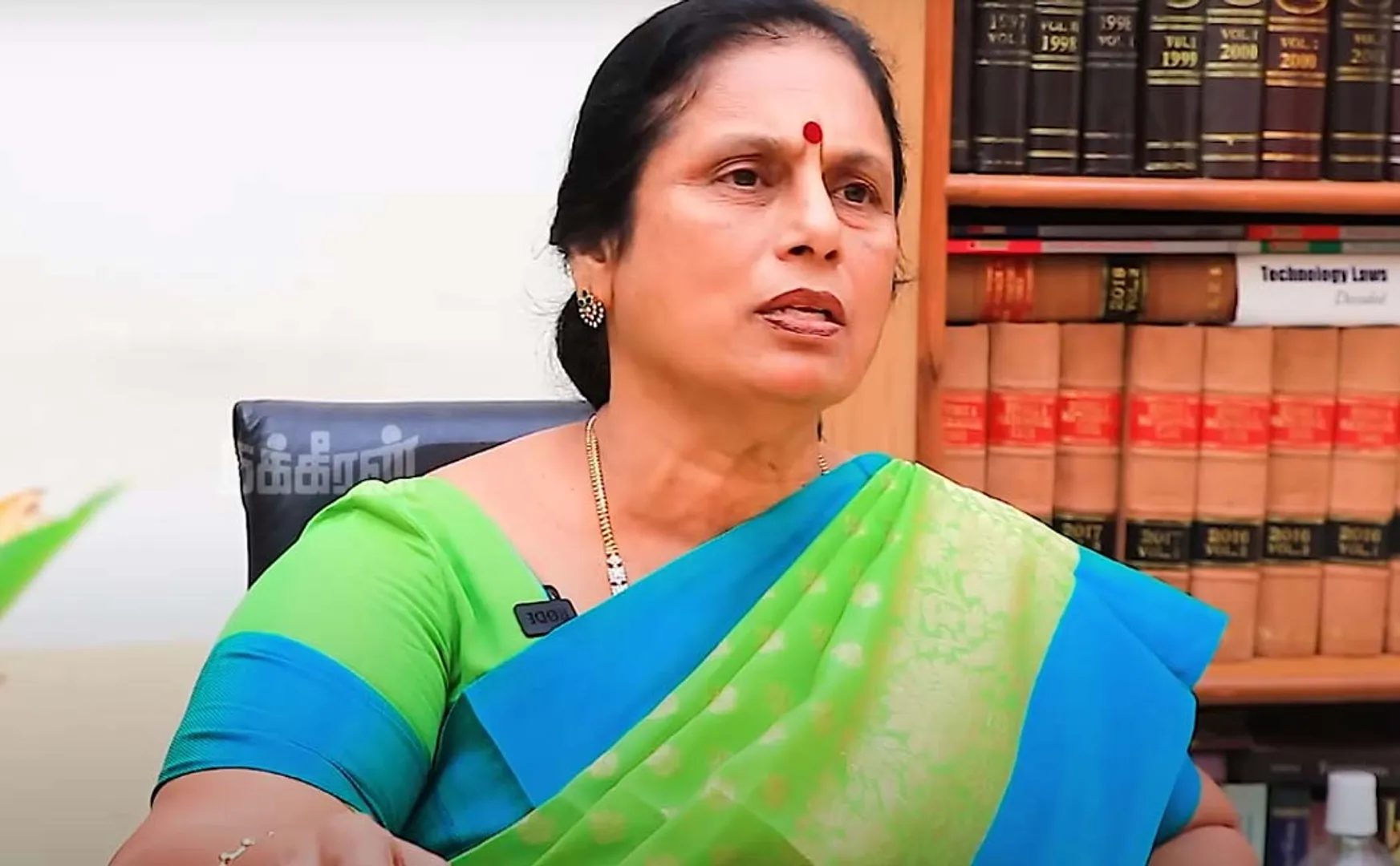 advocate-santhakumaris-valakku-en-52