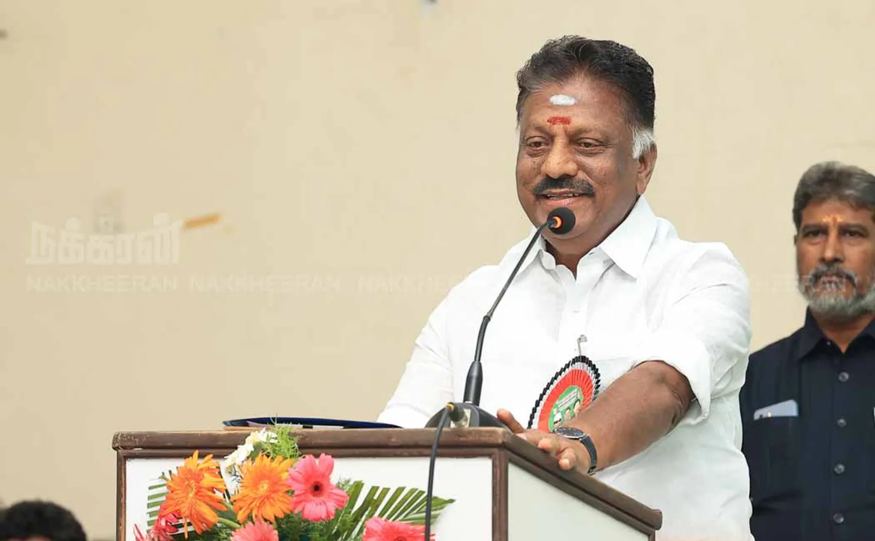should disable the double leaf symbol  O Panneerselvam