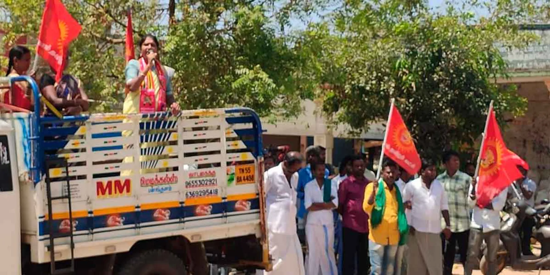 'Government is growing water-absorbing oil palm trees'-Nam Tamil candidate alleges
