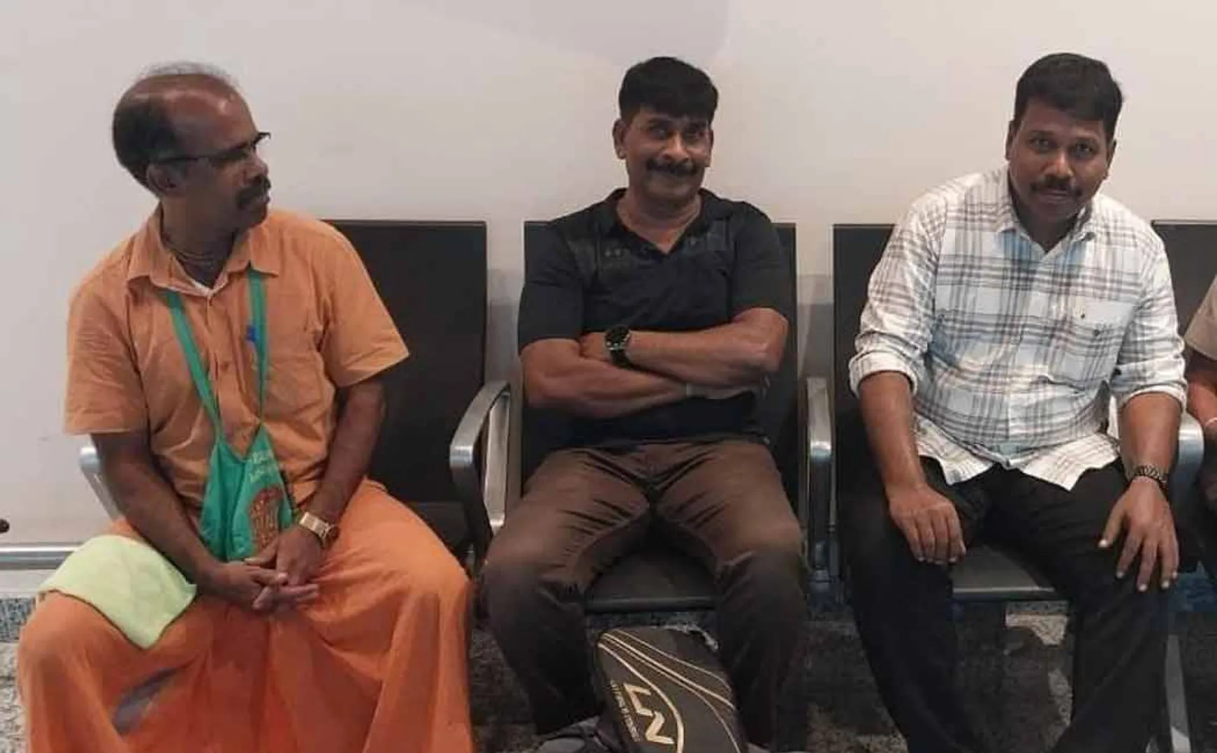  Police arrested 3 people including Murugan who arrived in Sri Lanka