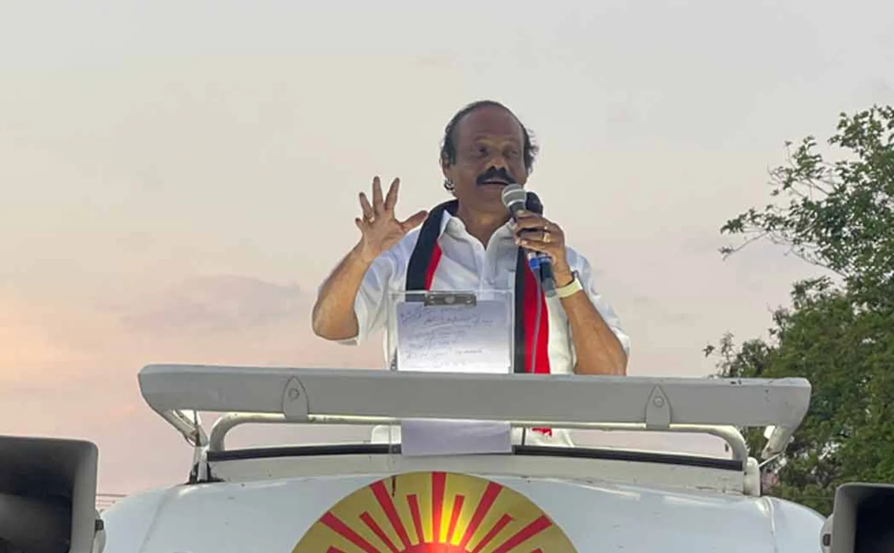 BJP crushed the textile industry. The regime should be removed says Dindigul I. Leoni