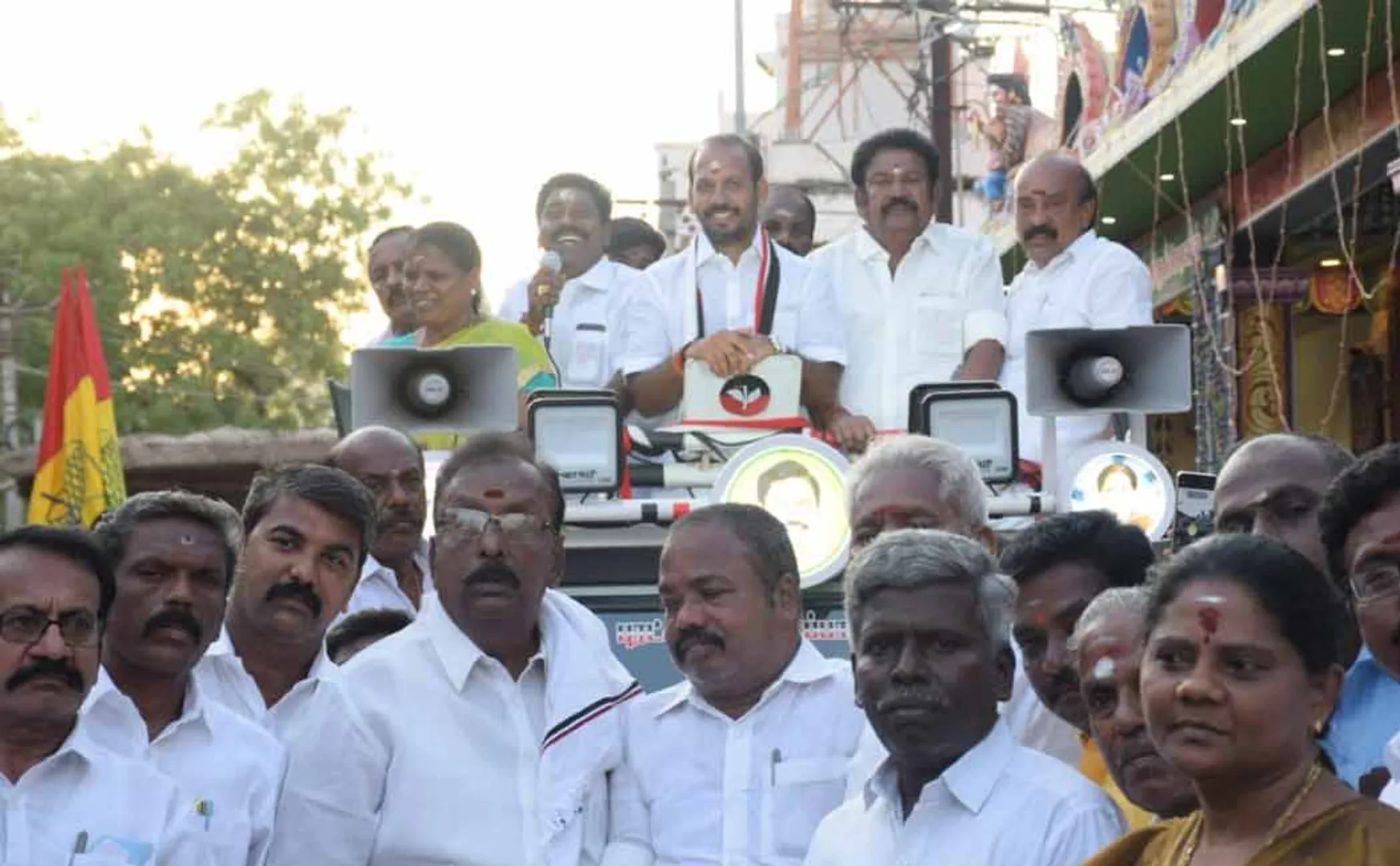  AIADMK candidate Karuppaiya said I will be the voice of the people in Parliament" -  