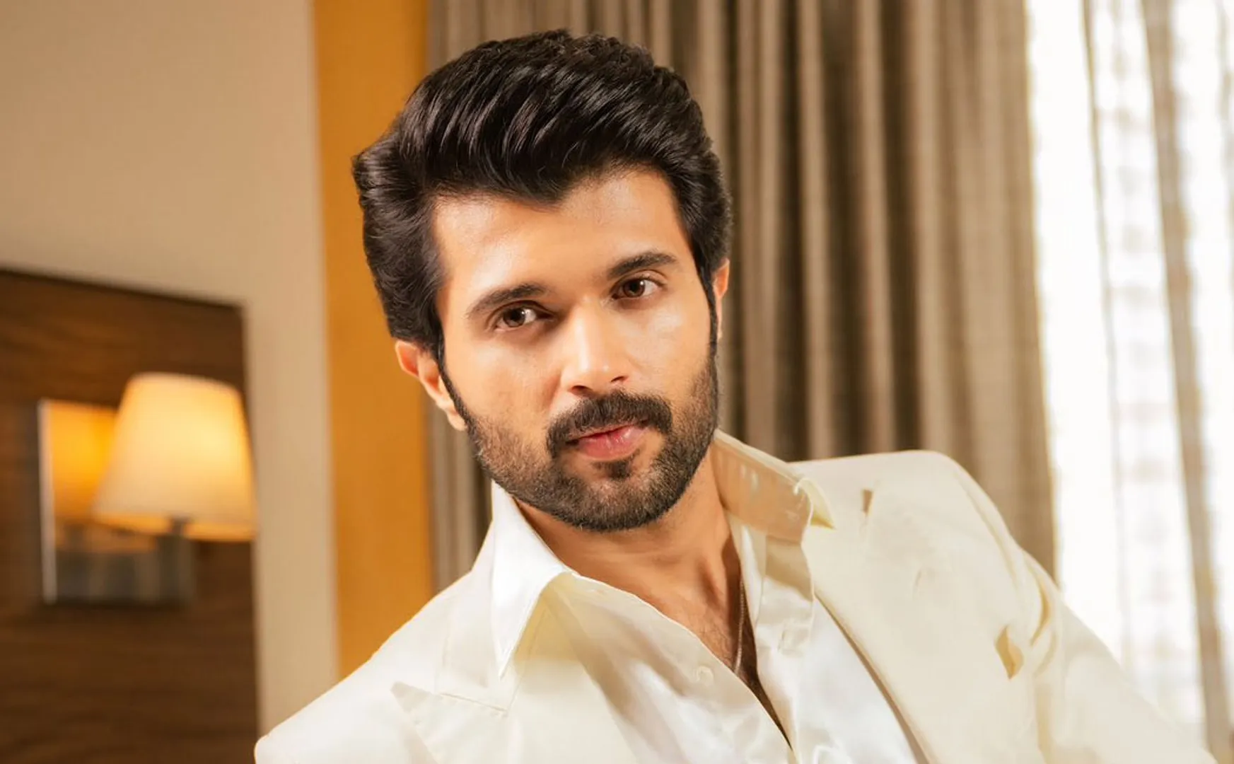 vijay devarakonda family star trol complaint issue