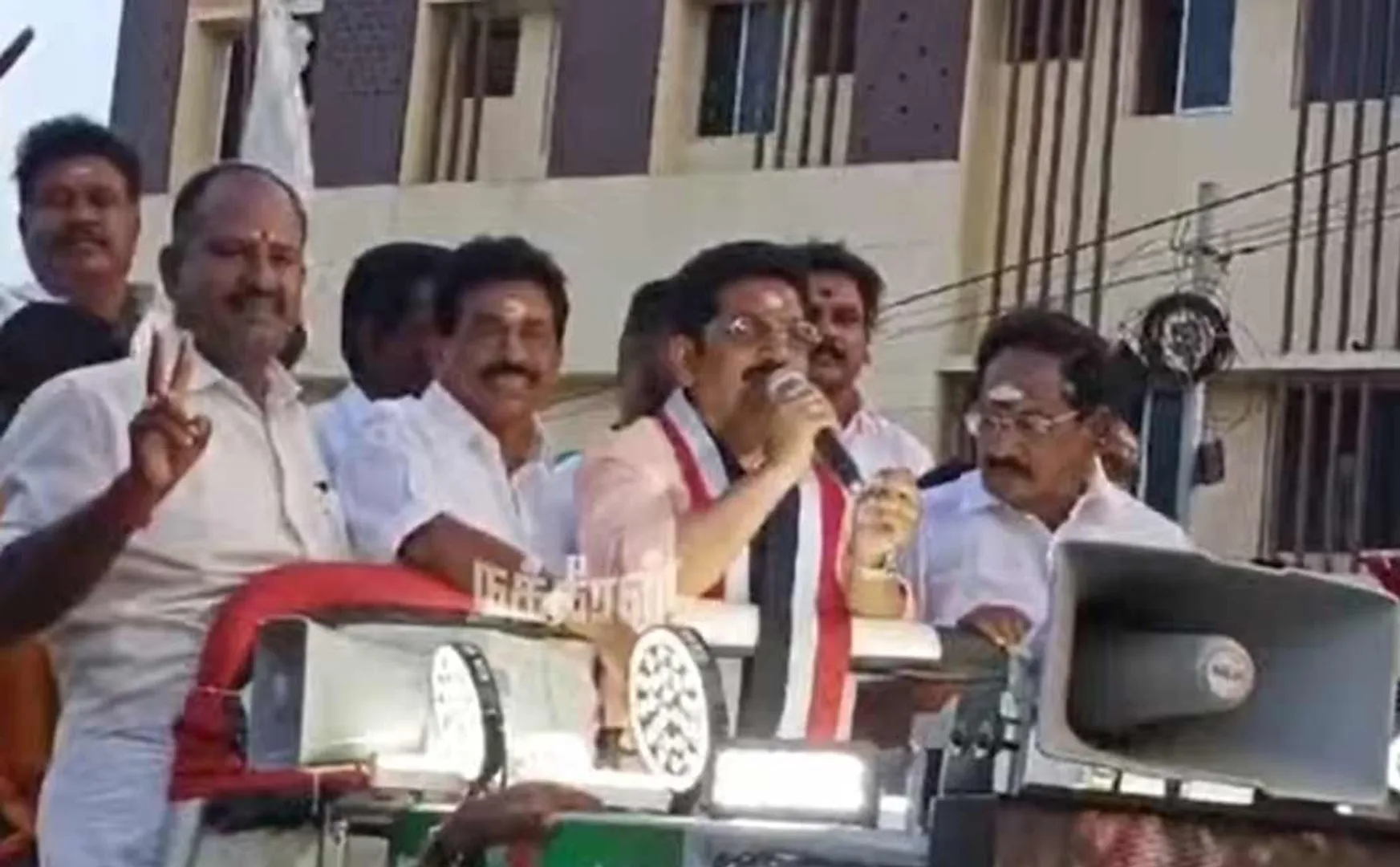 Admk candidate saravanan election campaigned with sellur raju