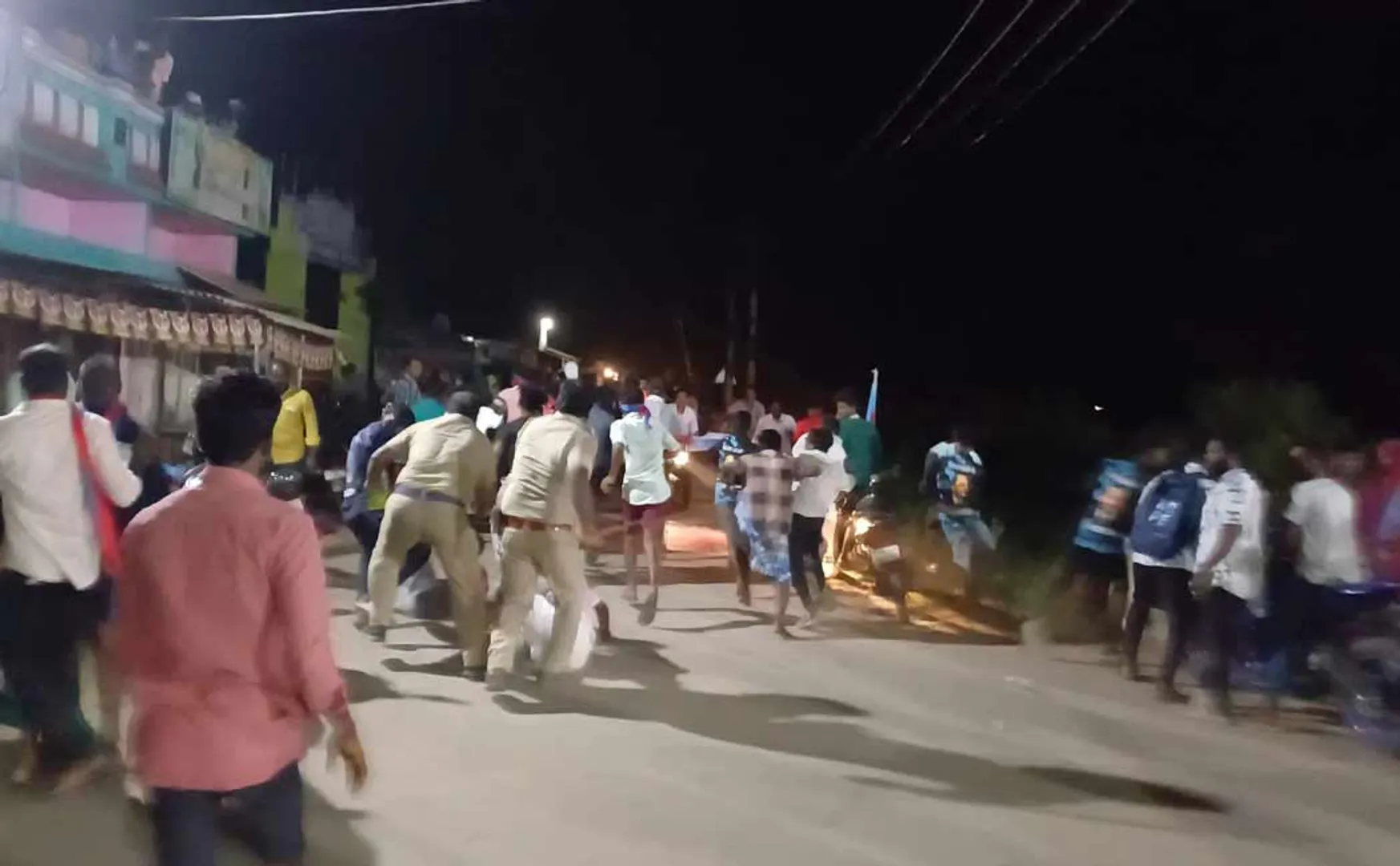 Clash between VCk over inviting Thirumavalavan to village