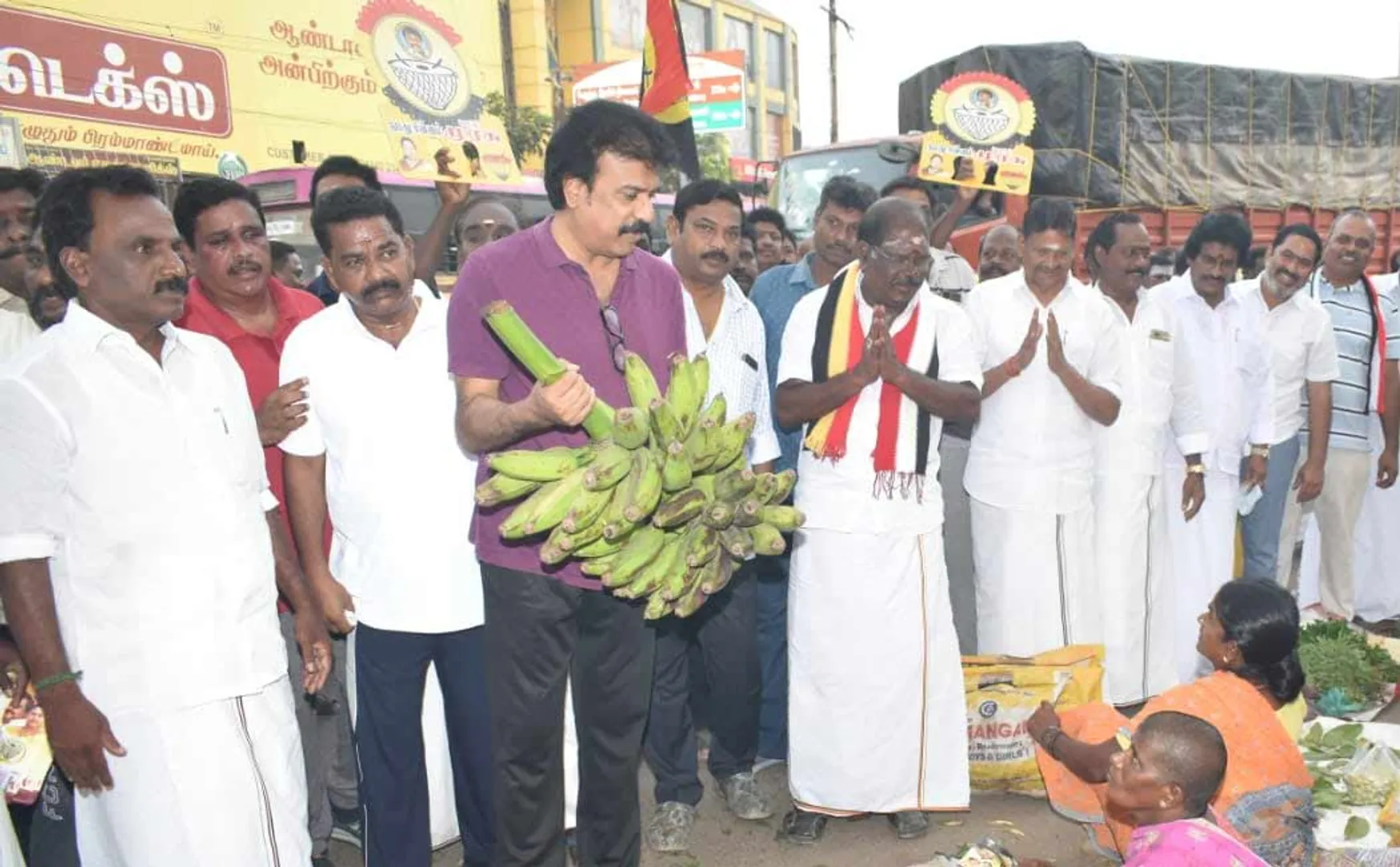 DMDK Treasurer Sudish Vote Collection at Cuddalore Farmers Market Area