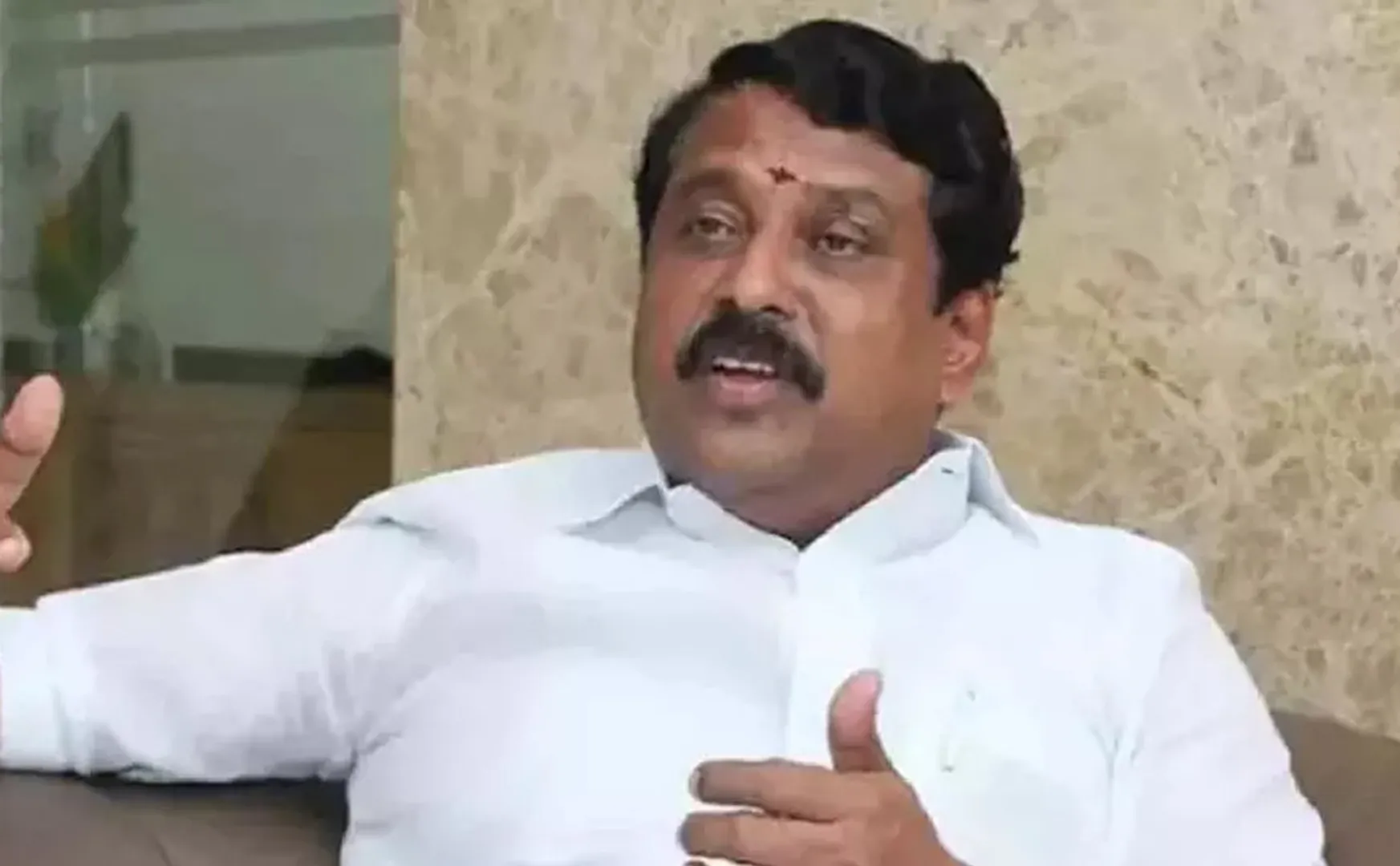 Case against Nayinar Nagendran!