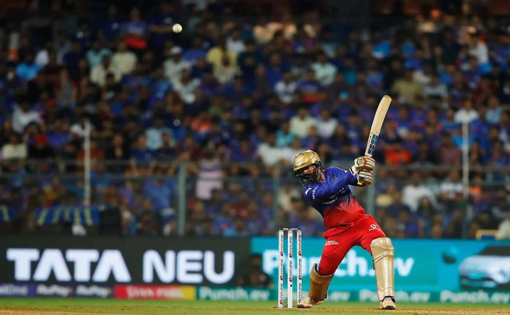 Dinesh Karthik who showed one man show!