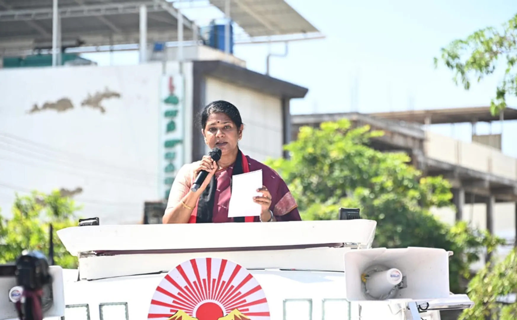 Kanimozhi obsession on modi and she questioned Democracy? Dictatorship? for lok sabha election