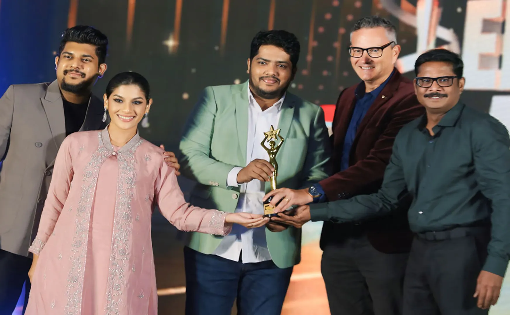 ayyo sami gets edison award