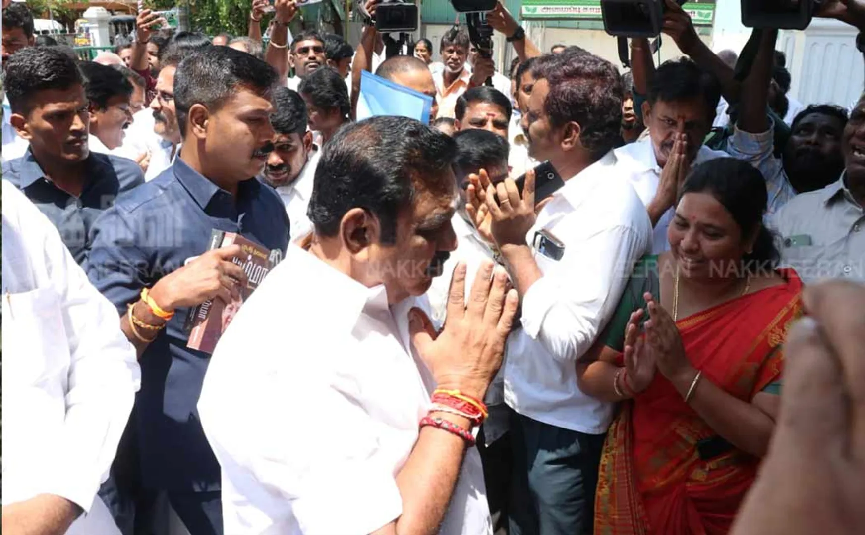 EPS sudden consultation with ADMK district secretaries
