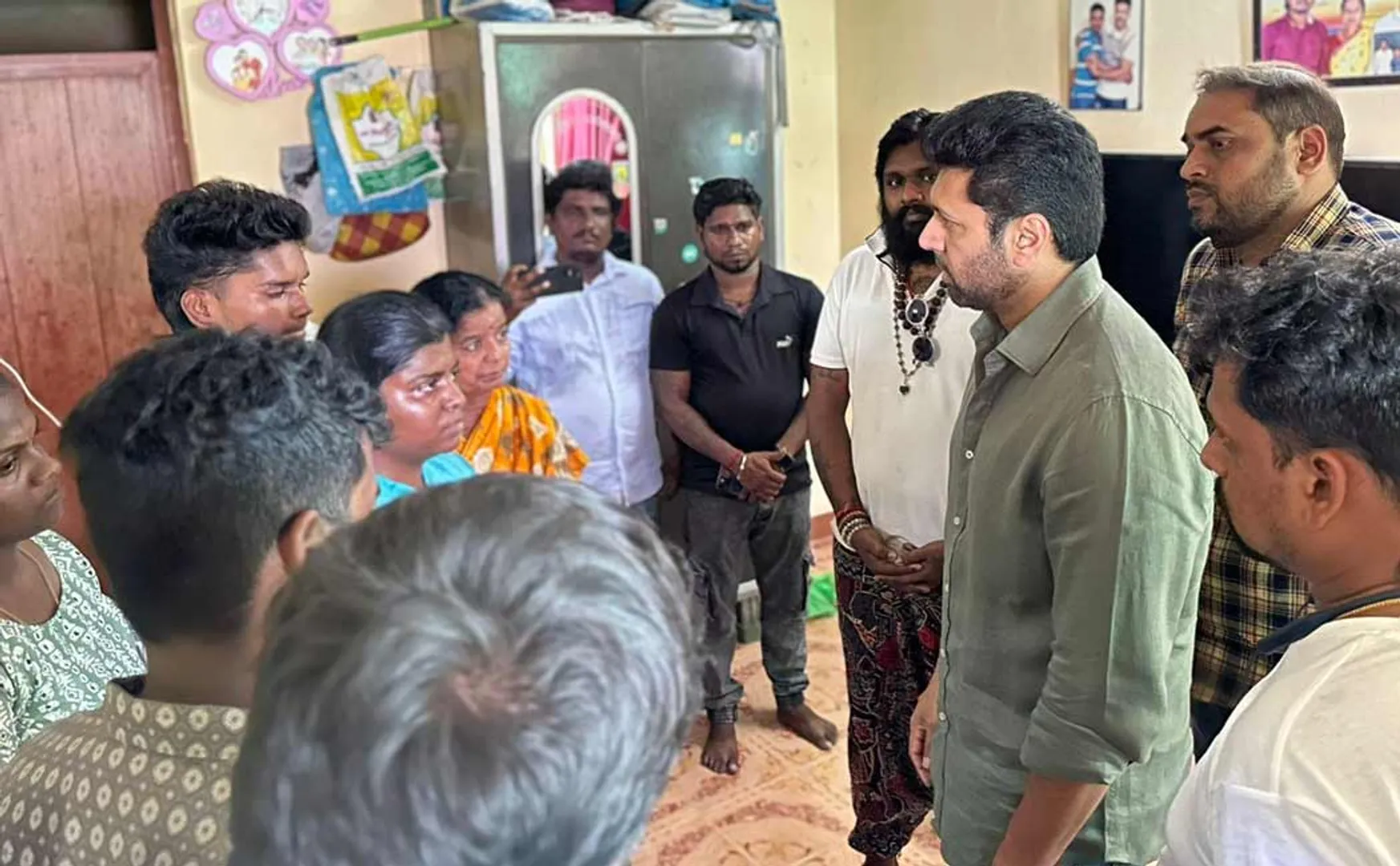 jayam ravi condolence to his fan passed away