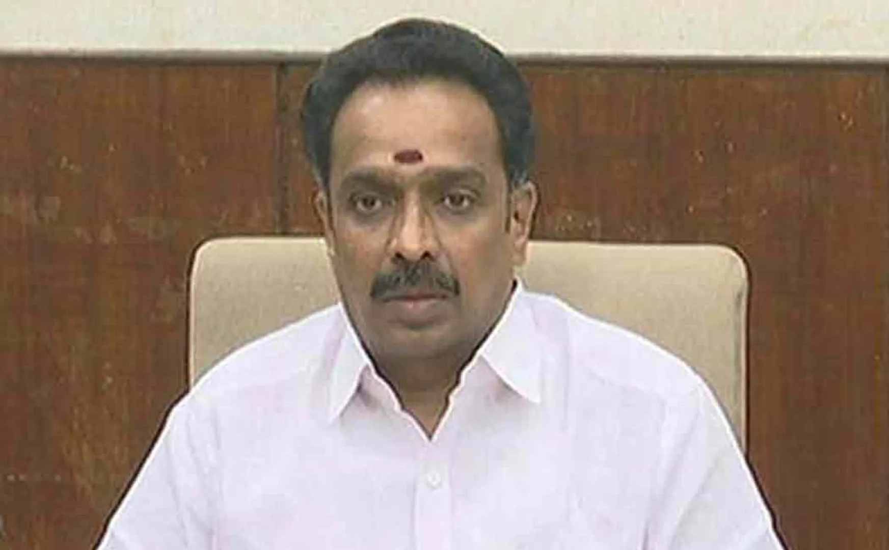 M.R vijayabaskar  demanding release of water from Amaravathi Dam