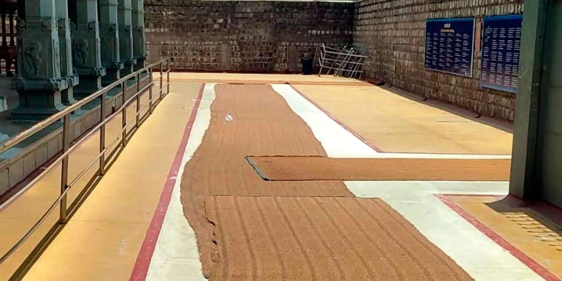 Sun exposure; Carpet in Dindal temple