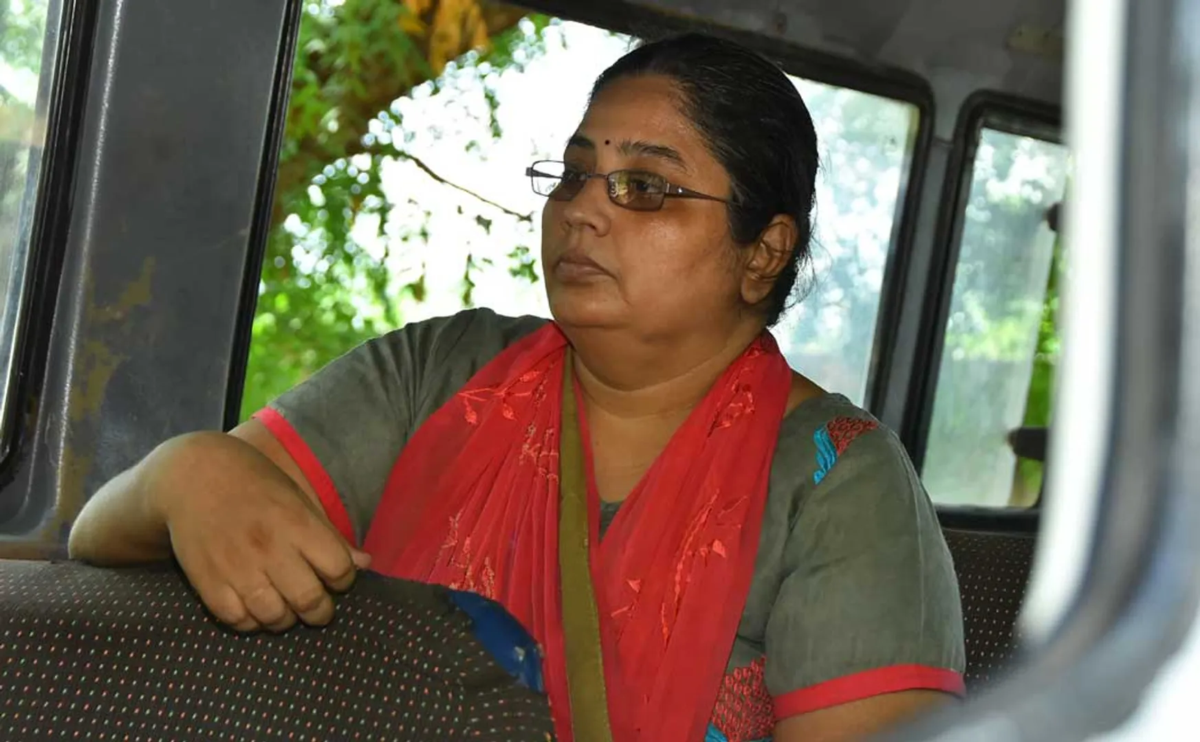 Nirmala Devi arrives at court (Pictures)