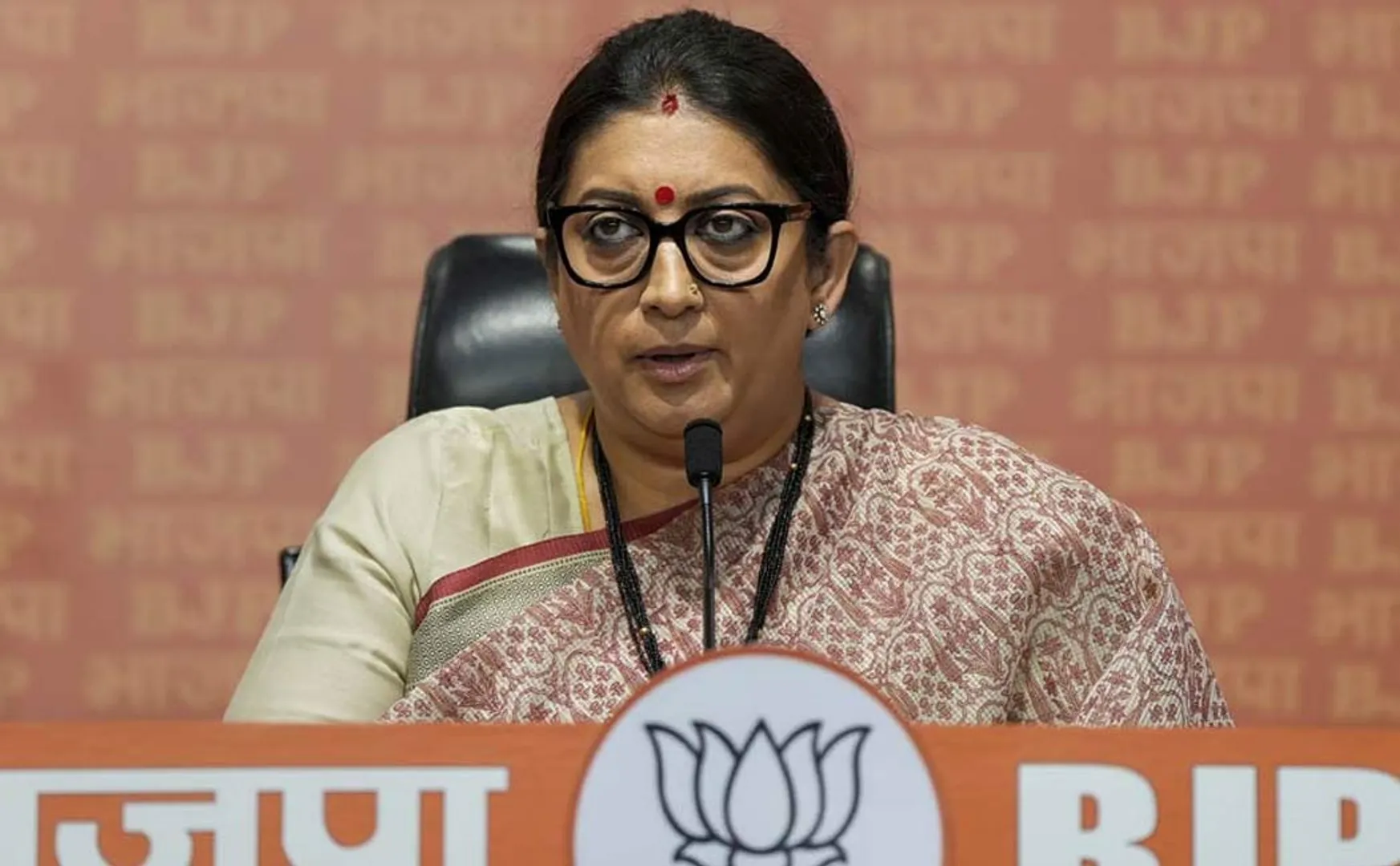 Smriti Irani criticizes Rahul Gandhi 