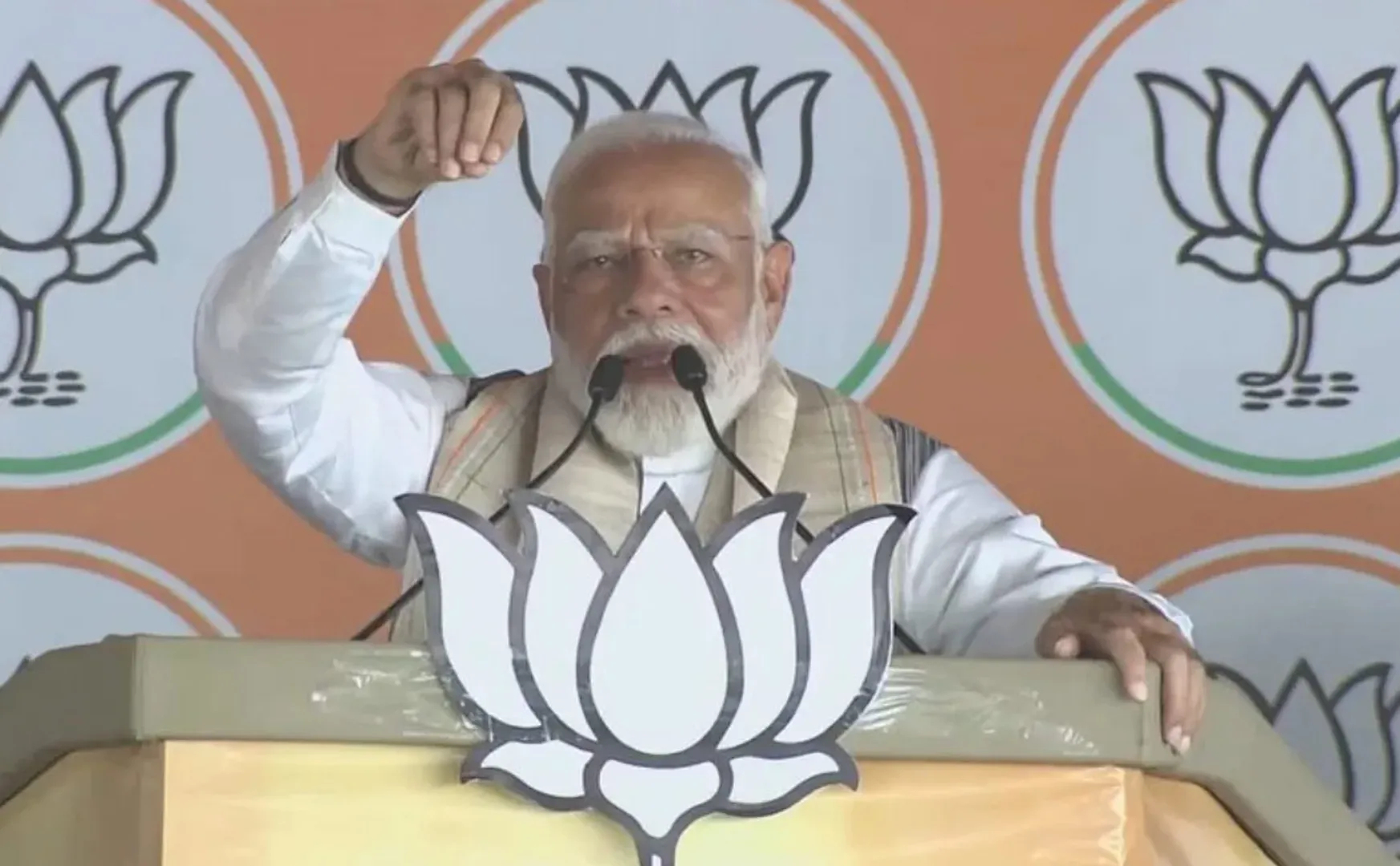 PM Modi speech he don't own a house, not even a bicycle