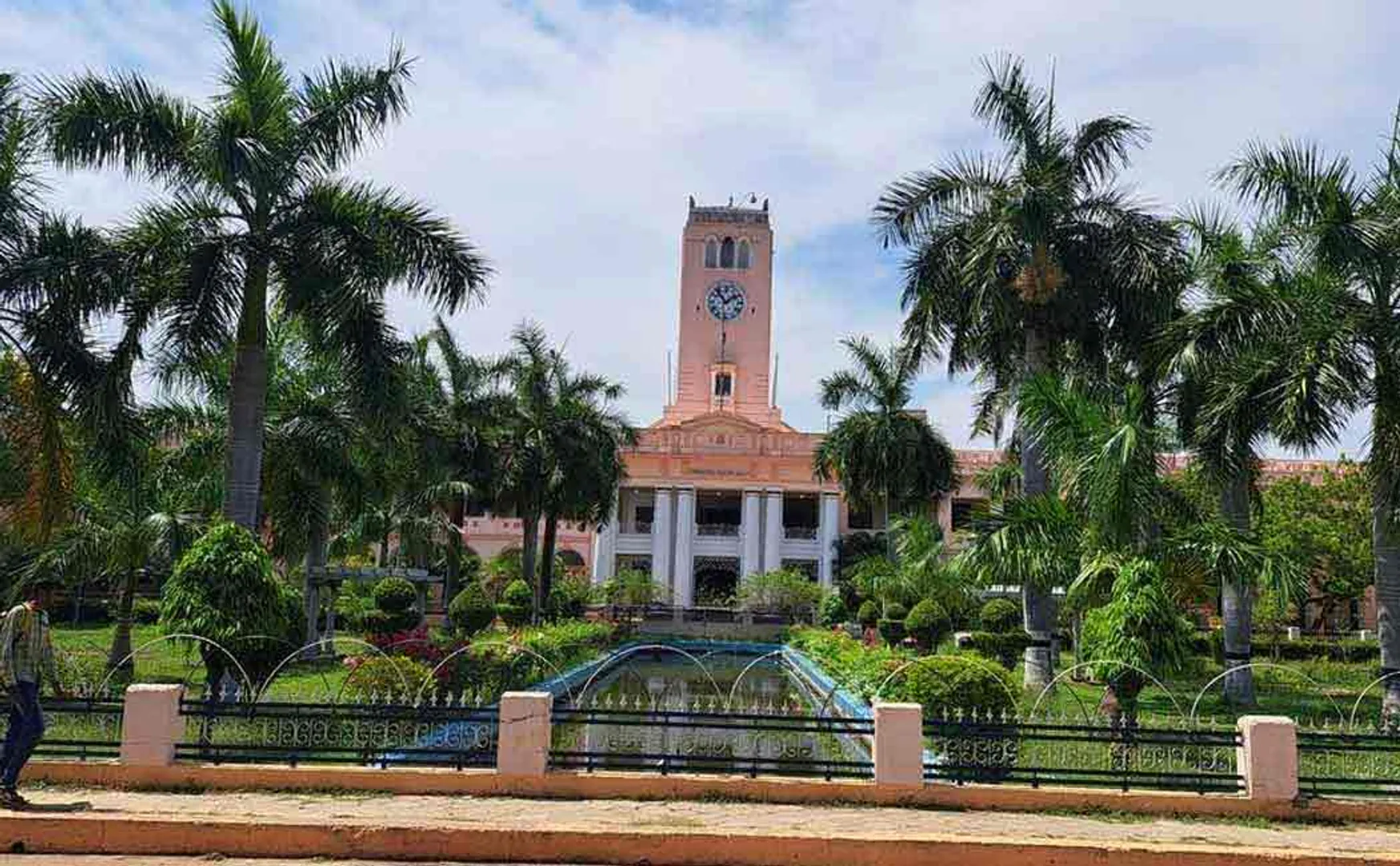 Salary demand for employees in Annamalai University