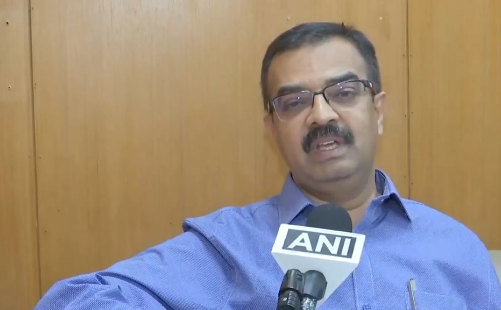 Explanation of State Election Commissioner about Incident at a voter in MP
