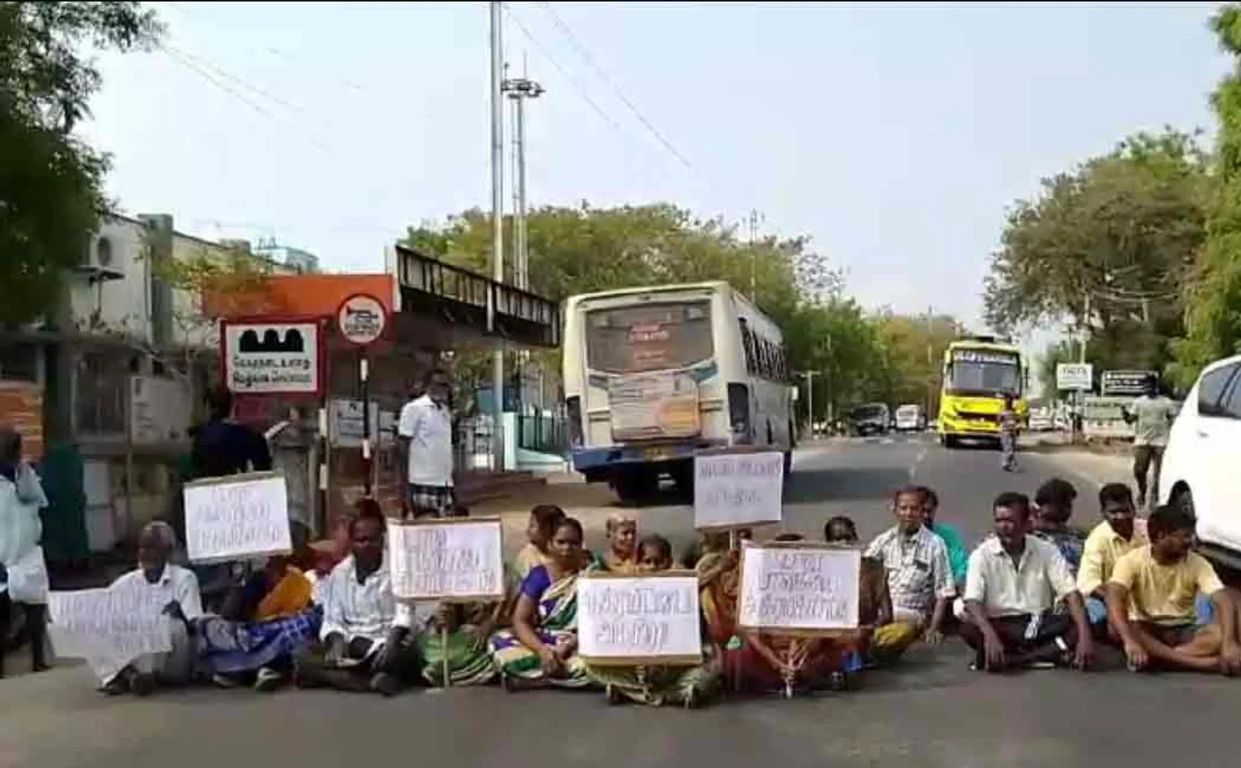 people are struggling against encroachment on the public road In Karur