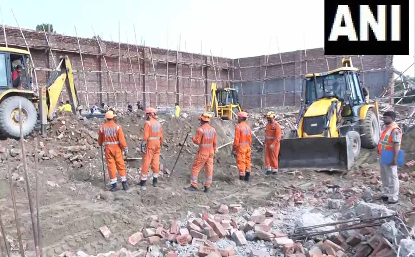 Strict restrictions on open-air construction work