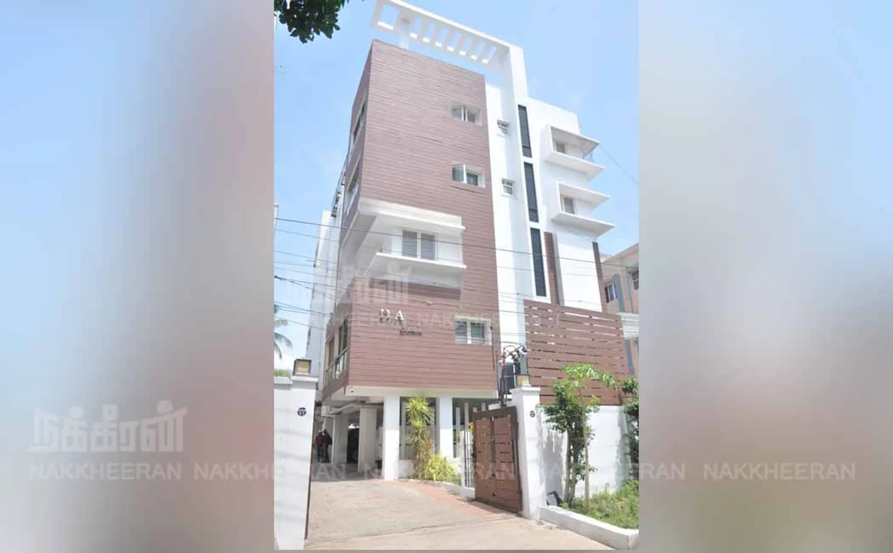 Police raid journalist Felix's house