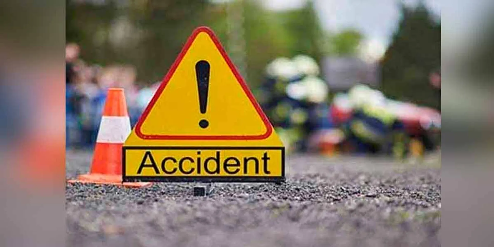 Government bus collides with tractor; Police investigation