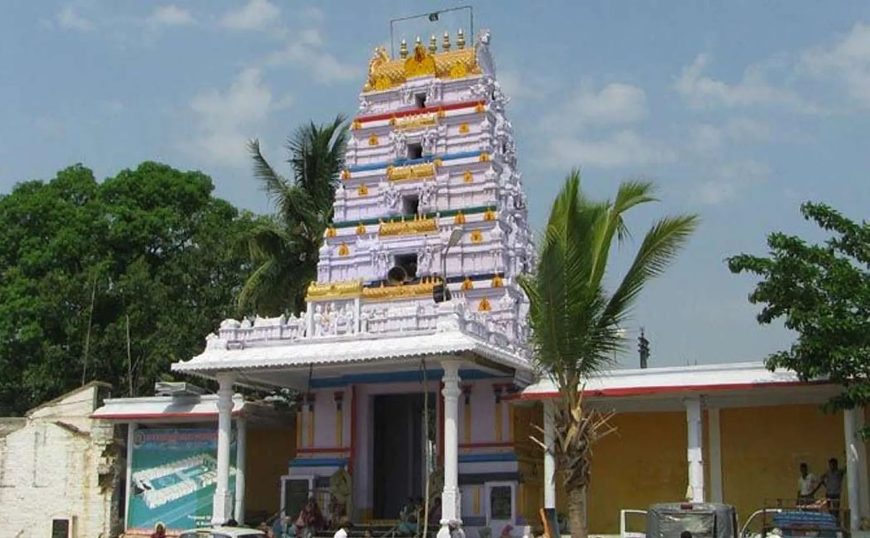Jr NTR donates Rs 12.5 lakh to temple