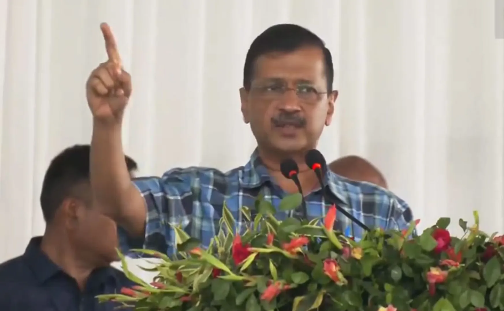 arvind Kejriwal criticized amitshah