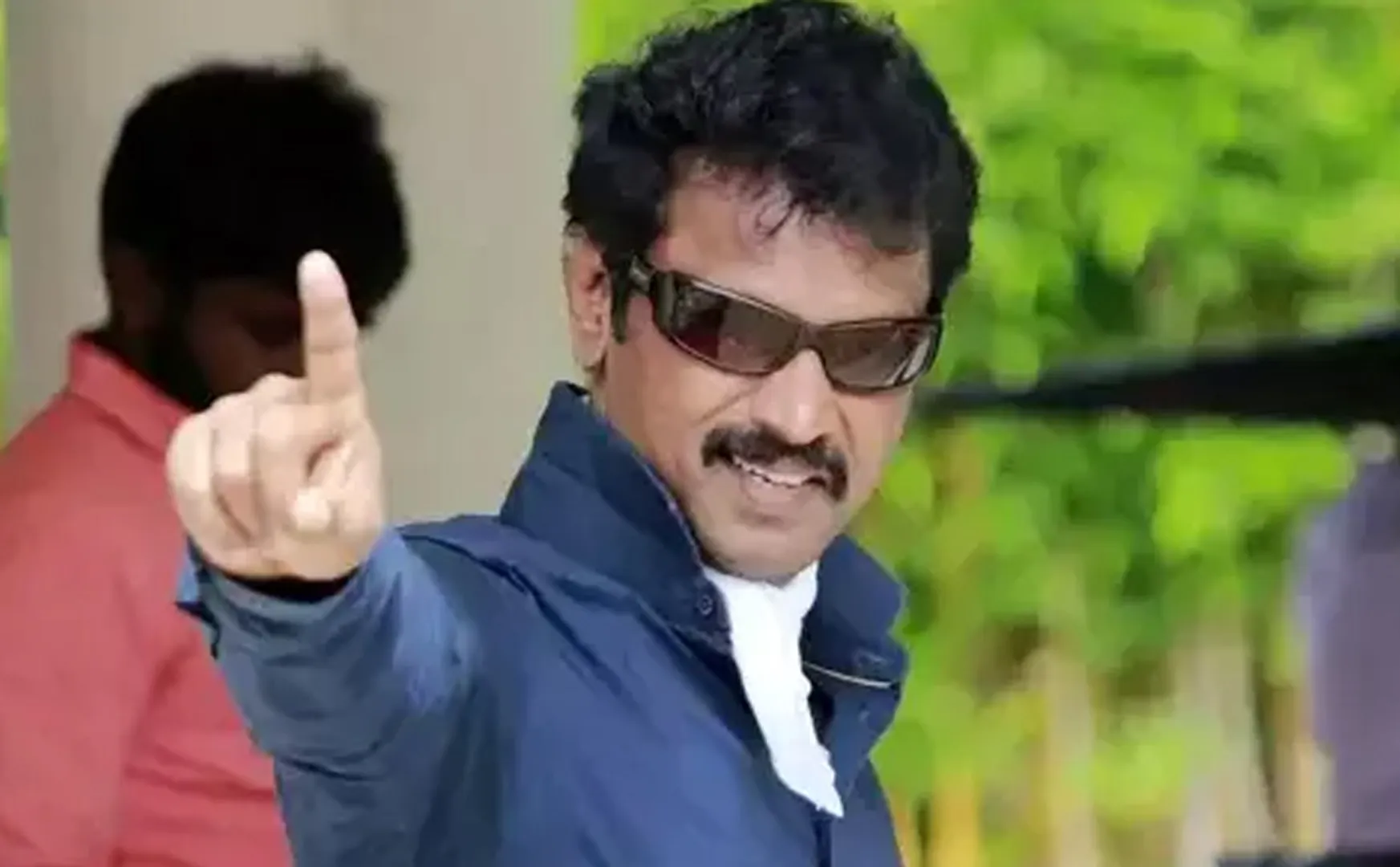 cheran denied the news his directing prabhu deva kajol 
