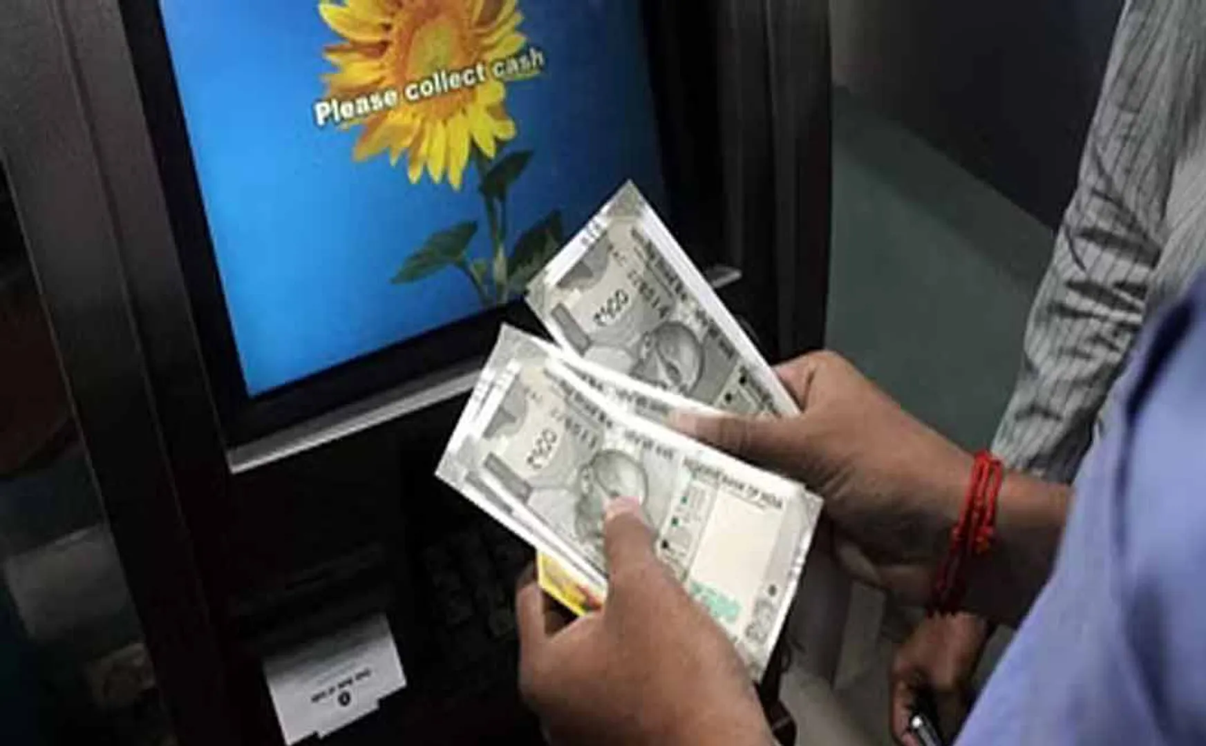 ATM in Pudukkottai gave 500 rupees when asked for 100 rupees