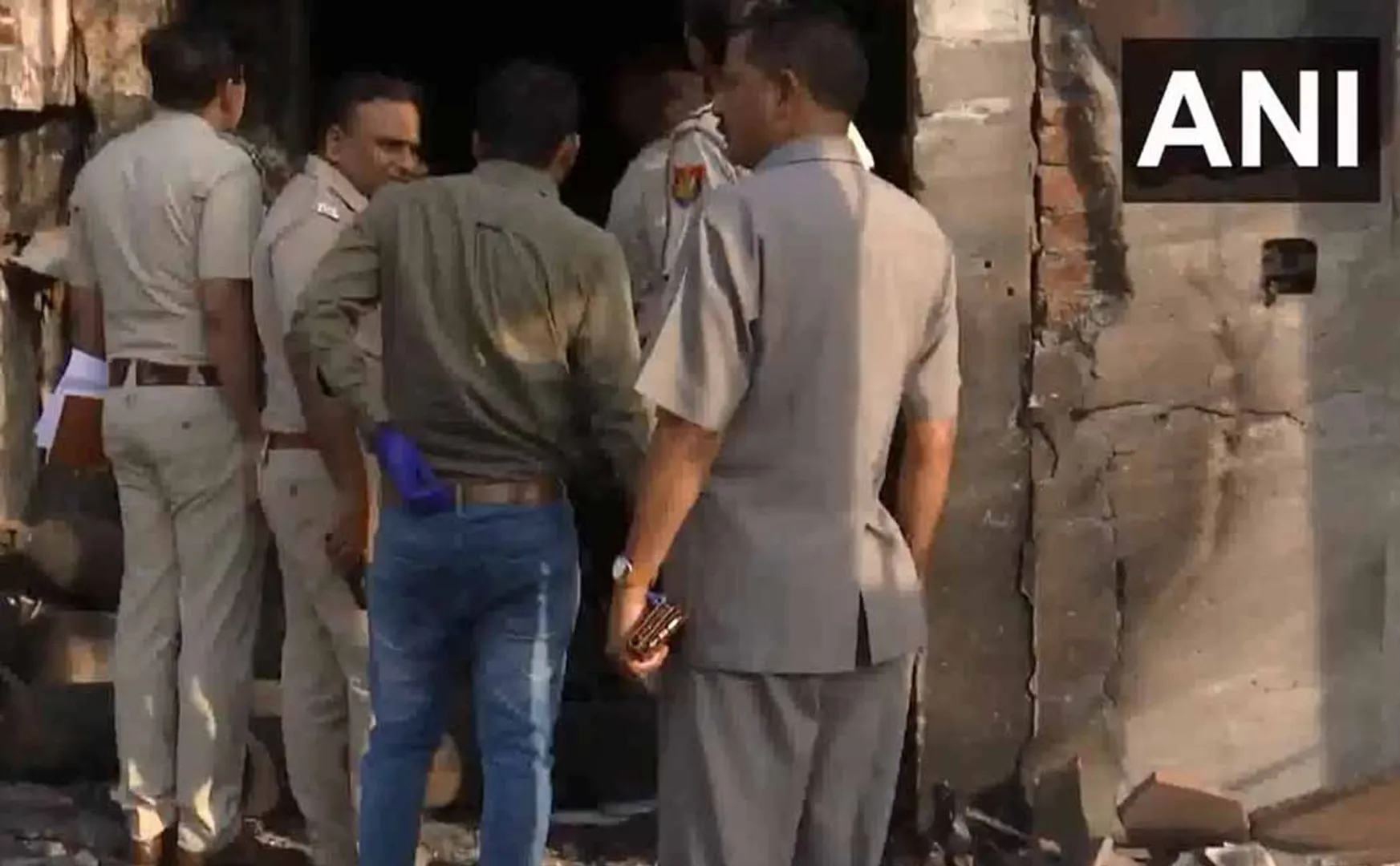 Delhi hospital incident police in action
