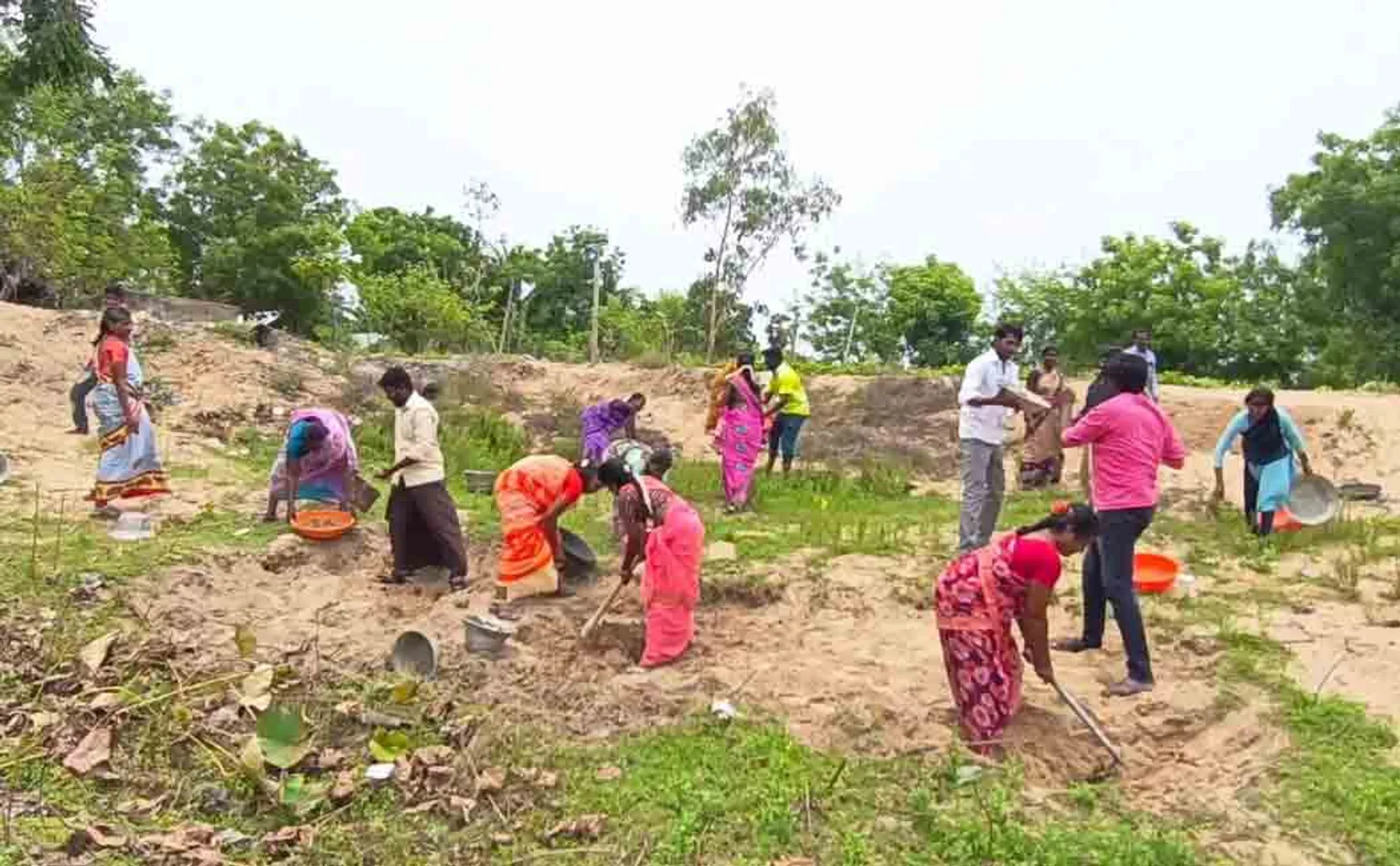 protect  water levels near Chidambaram,  village board of village development team will open pond
