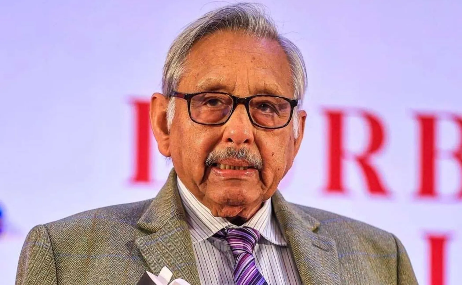 Mani Shankar Aiyar is in controversy again for speech about china