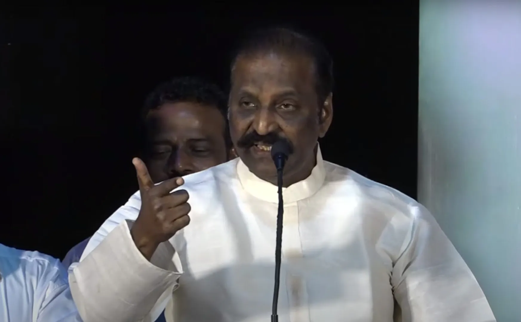 vairamuthu speech about his lyrics used as title