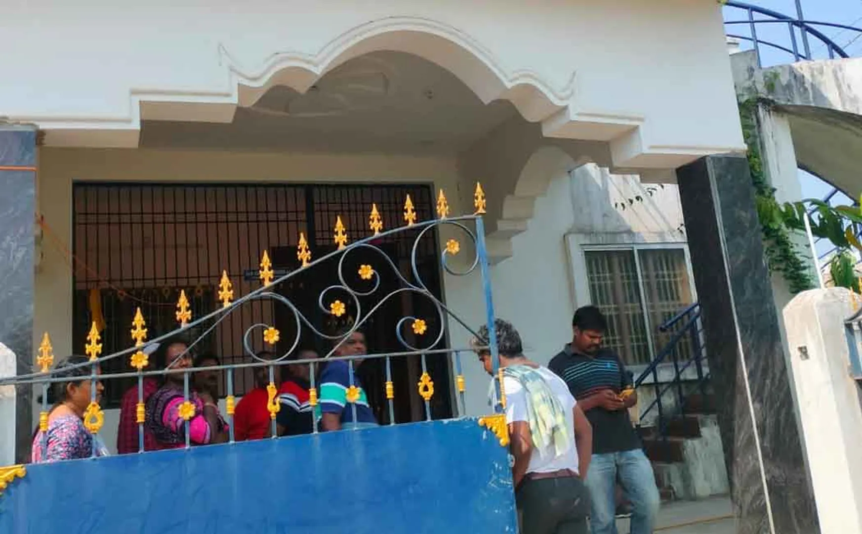 18 Savaran robbery by breaking the lock of the house in Chidambaram