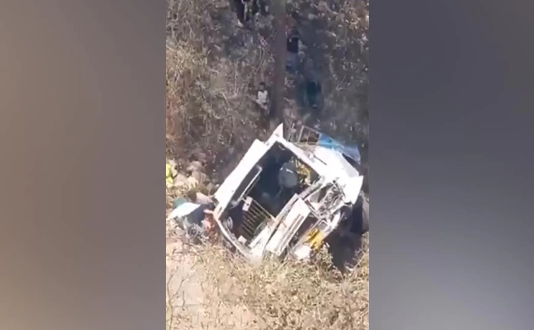 Bus overturns in valley in jammu
