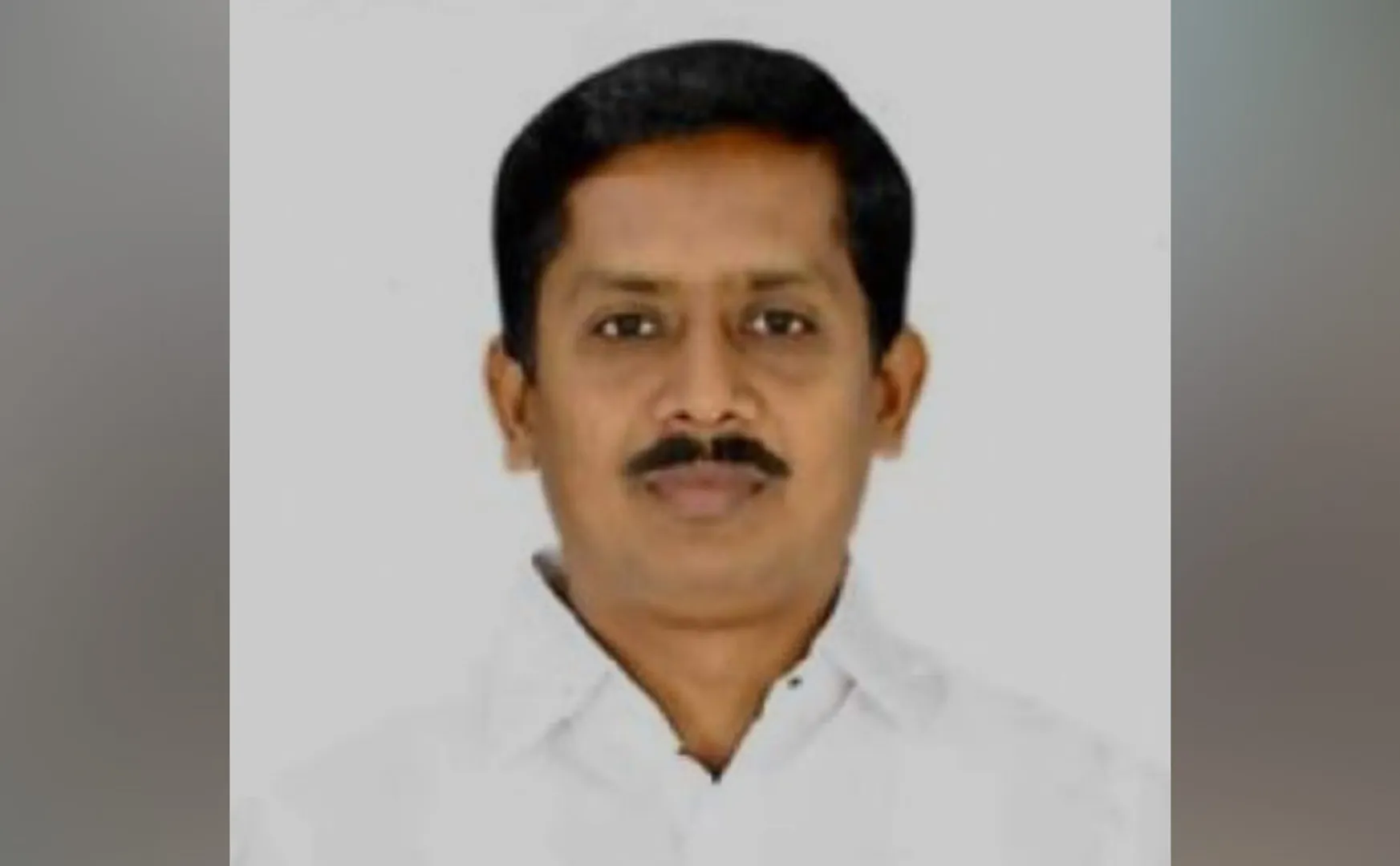MLA Nallathambi threatened the temple trustee